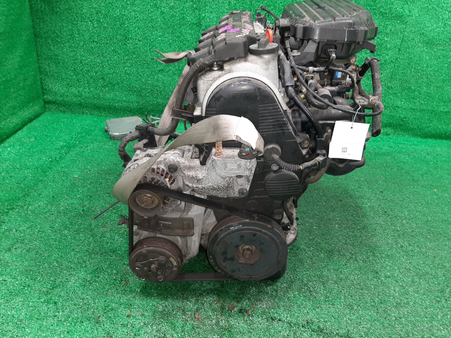 Двигатель HONDA CIVIC, CIVIC FERIO ES1, EU1, ES2, EU2 D15B HE-VTEC 2 ракурс