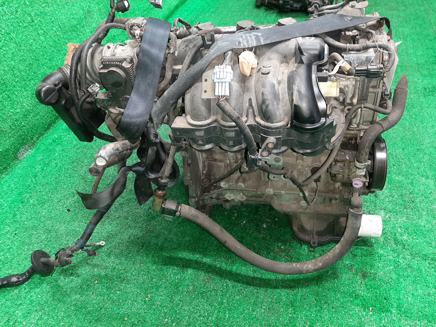 Двигатель NISSAN AVENIR, LIBERTY, PRIMERA RNW11, RNM12, TNP12, WTNP12 QR20DE 2MOD 3 ракурс