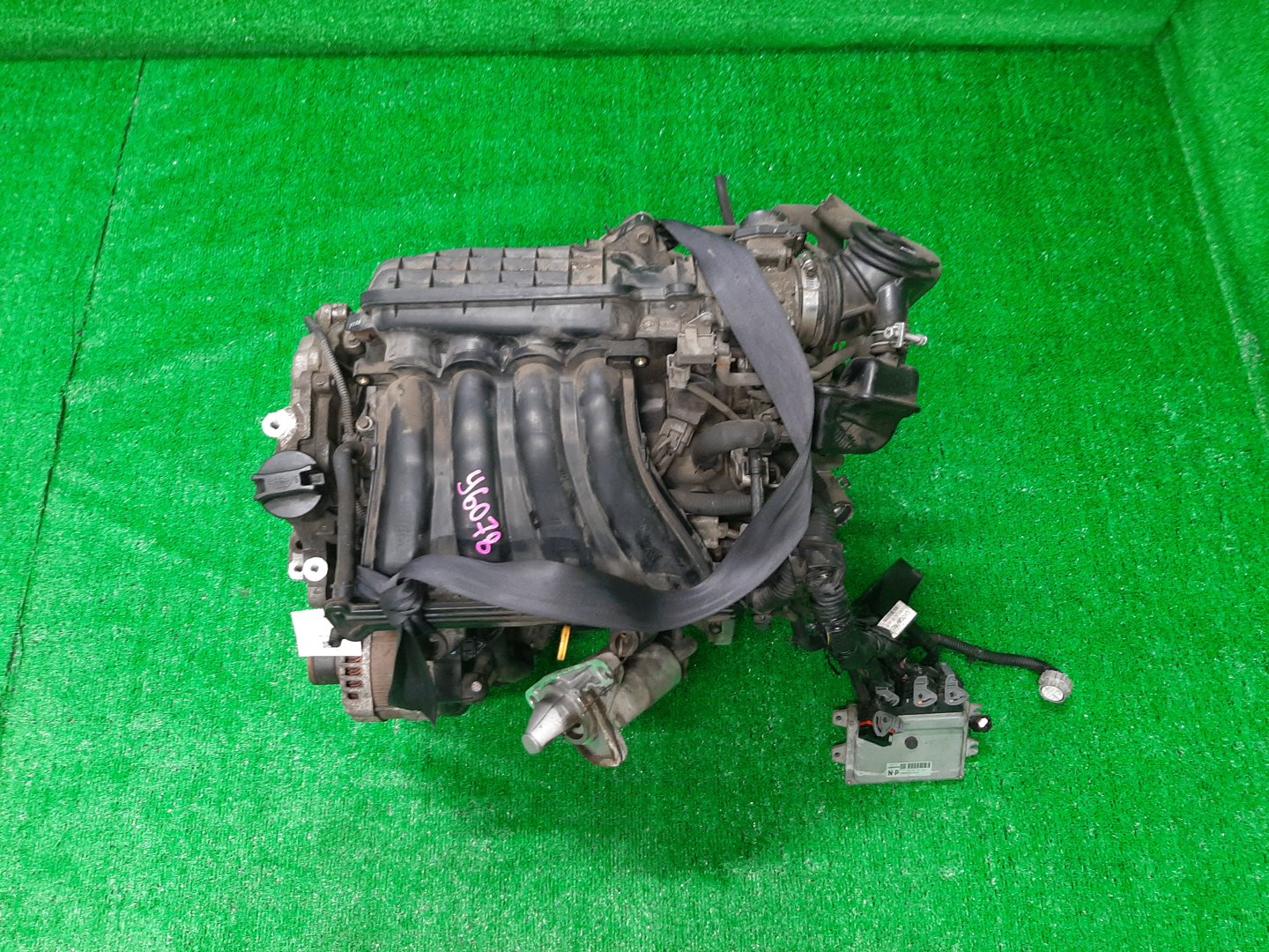Двигатель NISSAN SERENA CNC25 MR20DE 320950A 1 ракурс