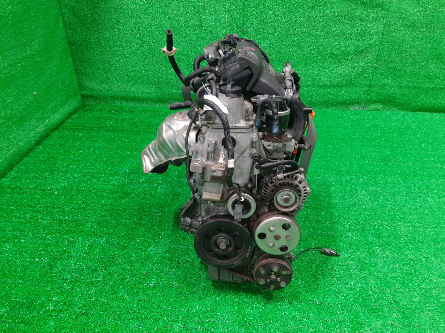 Двигатель HONDA AIRWAVE GJ1, GJ2 L15A VTEC 2 ракурс