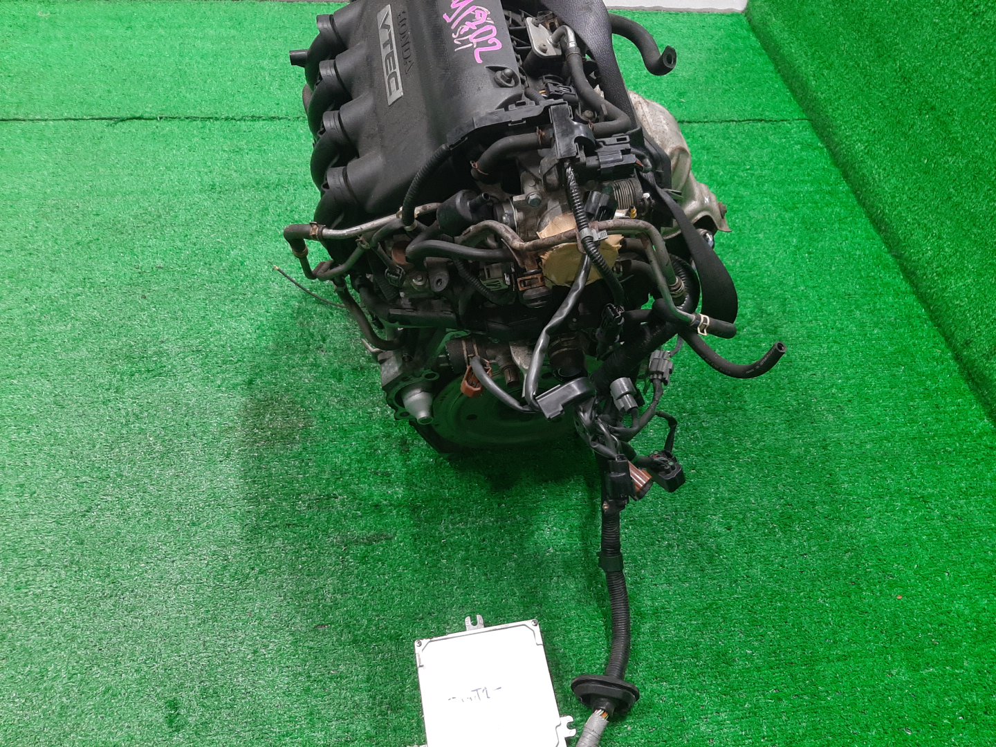 Двигатель HONDA AIRWAVE GJ1, GJ2 L15A VTEC 5 ракурс
