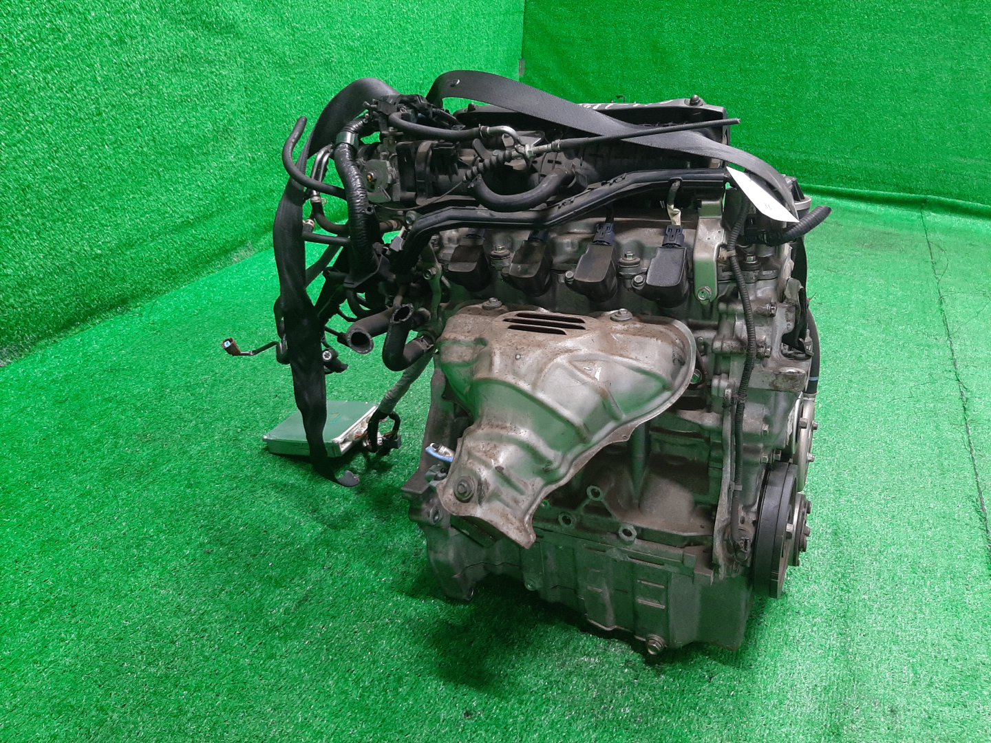 Двигатель HONDA AIRWAVE GJ1, GJ2 L15A VTEC 3 ракурс