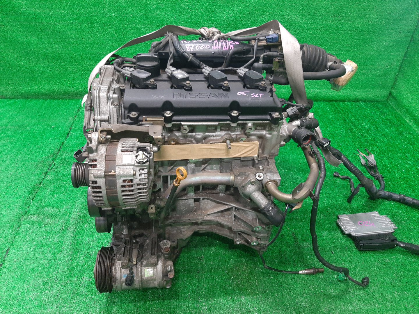 Двигатель NISSAN SERENA TC24 QR20DE PLASTIC 4 ракурс