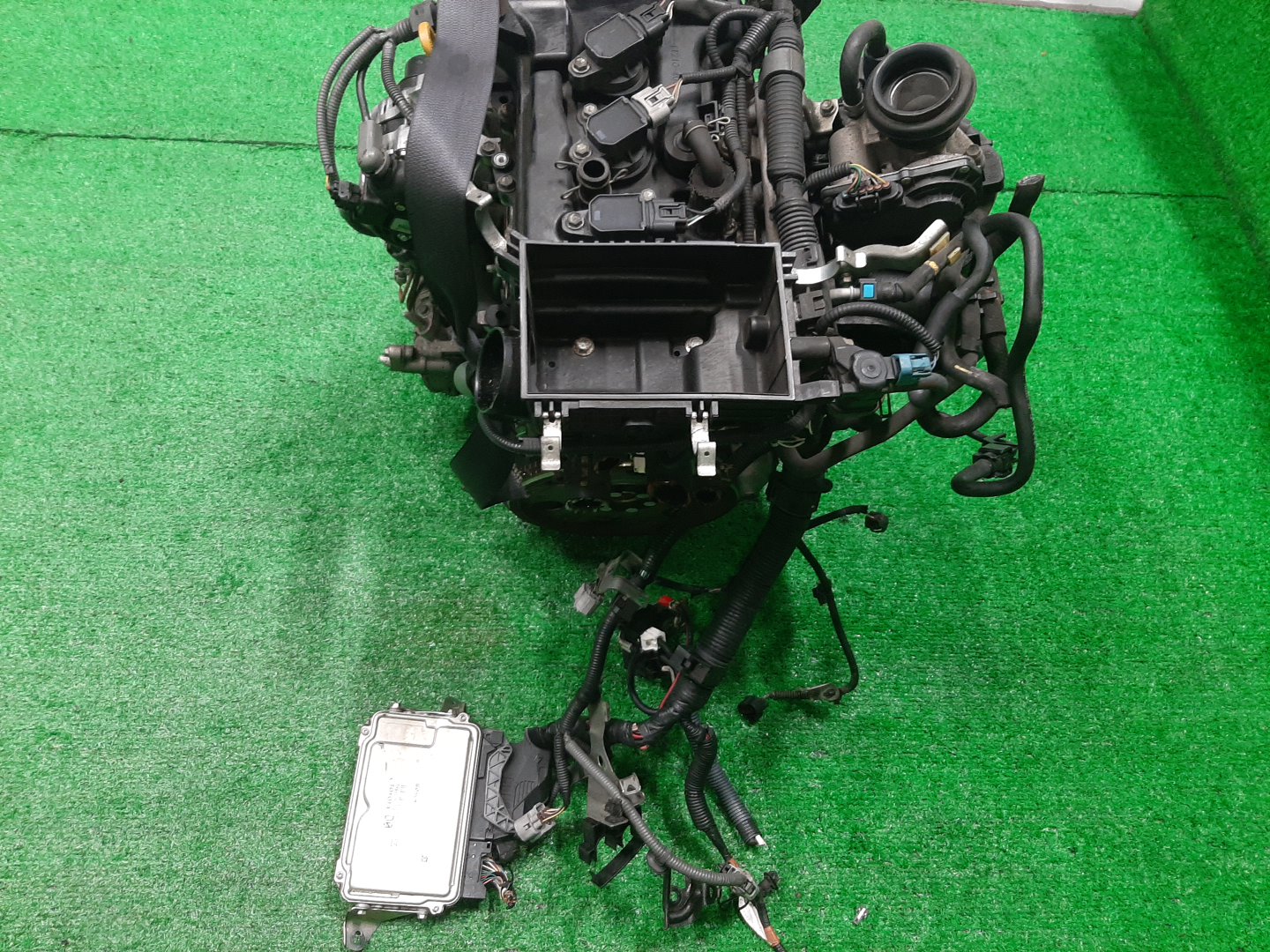 Двигатель TOYOTA VITZ KSP130 1KR-FE 2MOD 5 ракурс