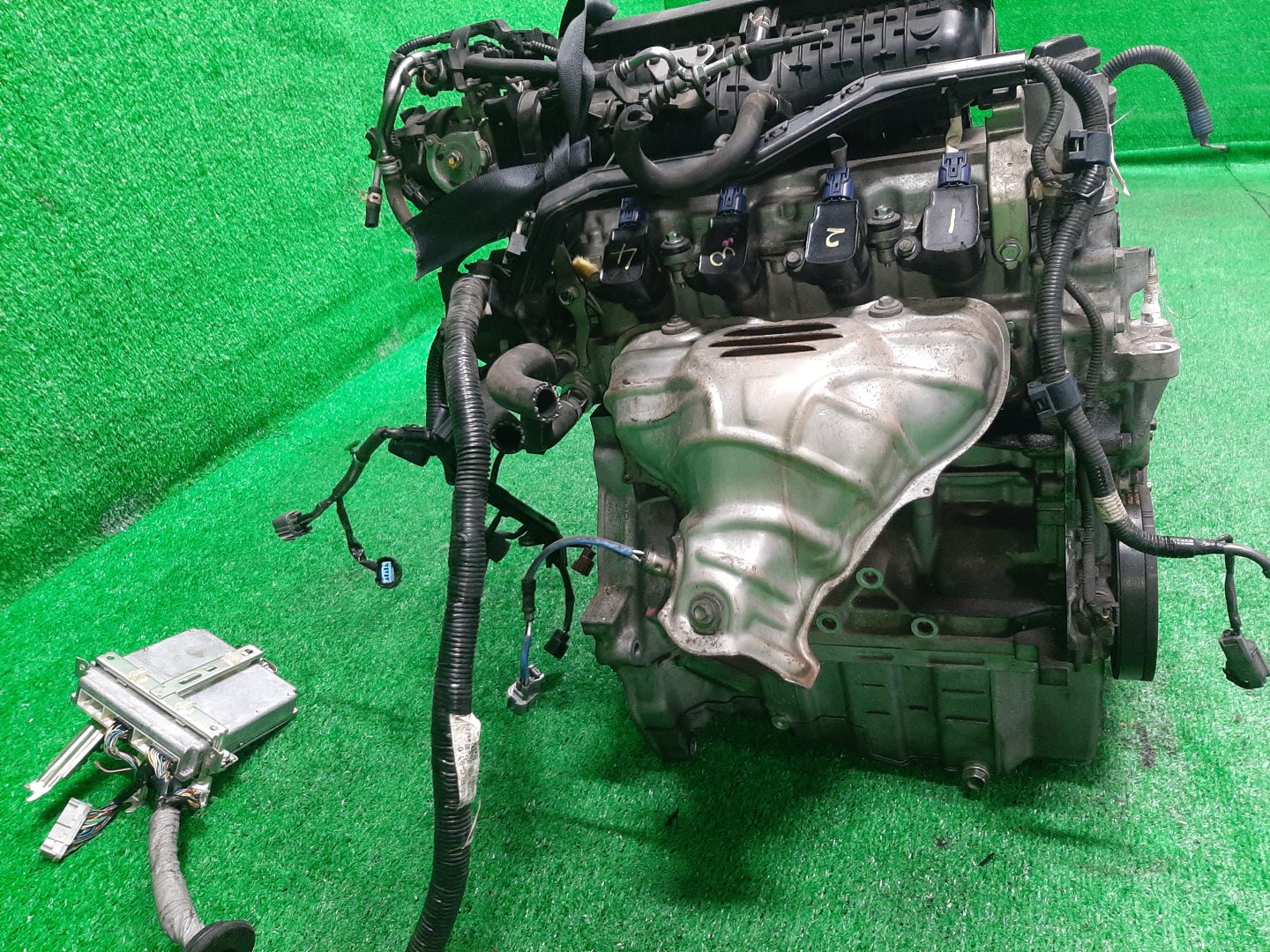 Двигатель HONDA AIRWAVE GJ1, GJ2 L15A VTEC 3 ракурс