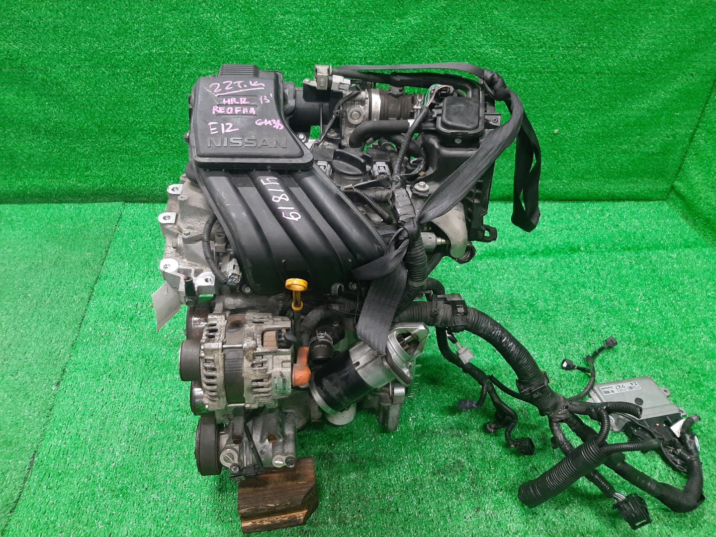 Двигатель NISSAN NOTE E12 HR12DE 222319A 4 ракурс