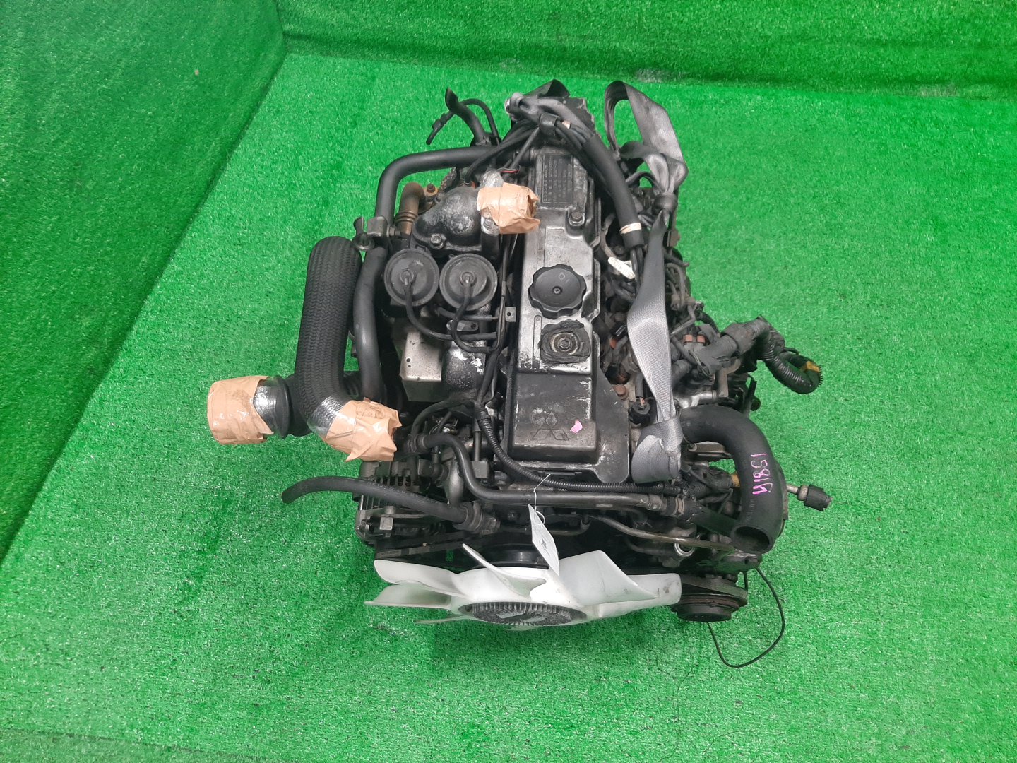 Двигатель MITSUBISHI PAJERO V26W, V46W 4M40TE EFI 1 ракурс