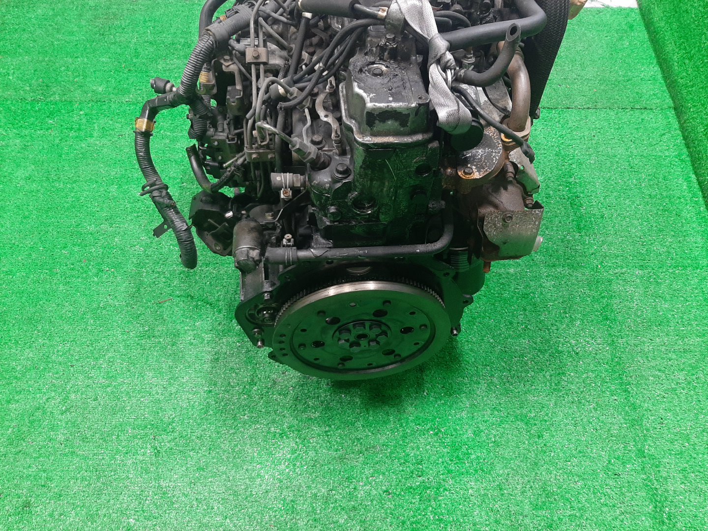Двигатель MITSUBISHI PAJERO V26W, V46W 4M40TE EFI 5 ракурс