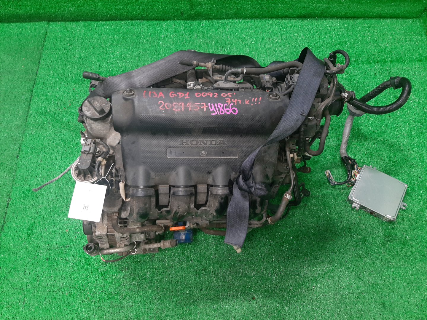 Двигатель HONDA FIT ARIA, FIT GD6, GD7, GD2, GD1 L13A I-DSI 1 ракурс