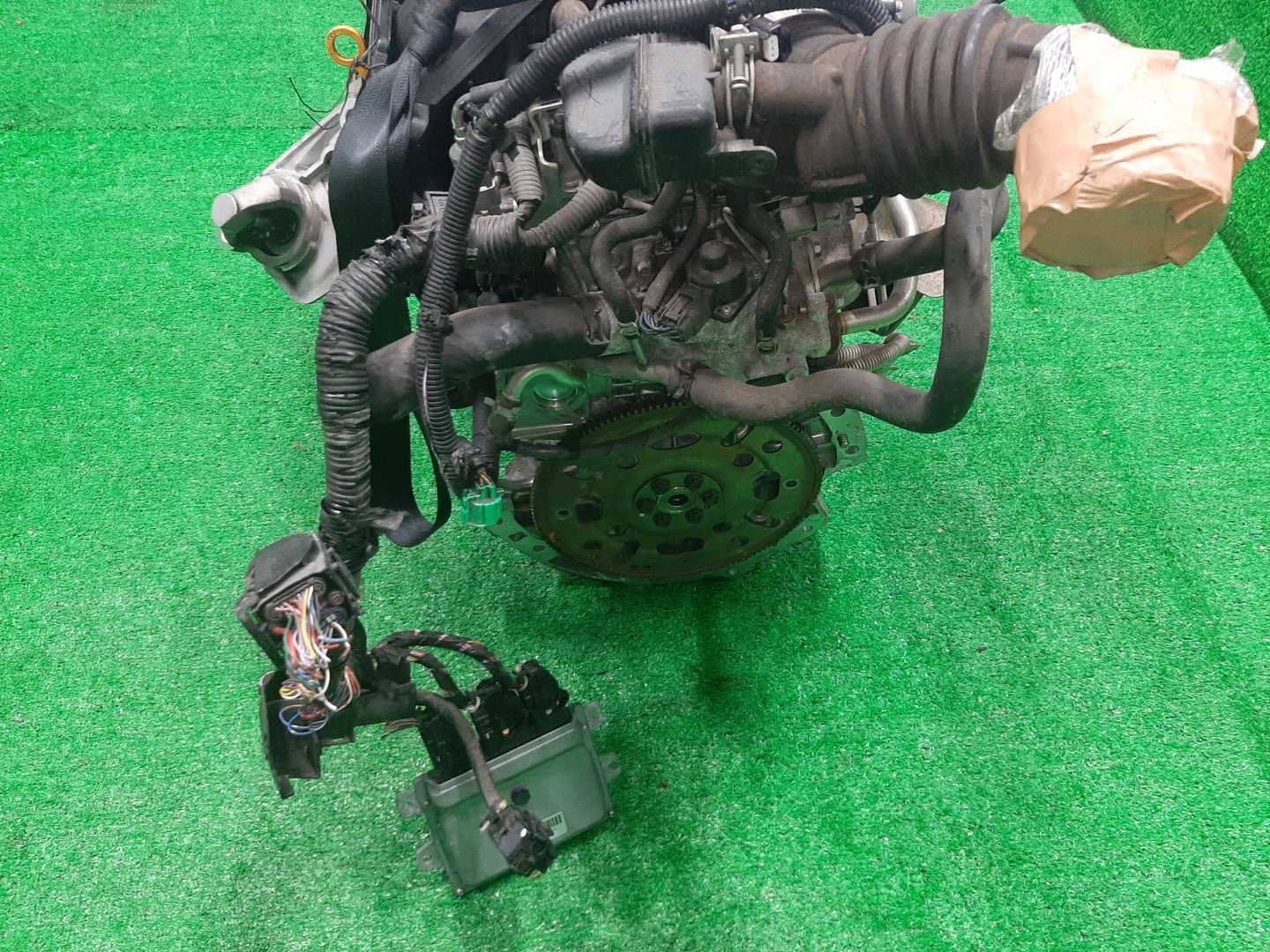Двигатель NISSAN LANDY, SERENA SC25, CC25, C25 MR20DE 961847A 5 ракурс