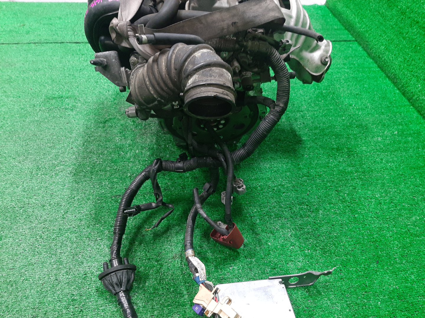 Двигатель TOYOTA CALDINA, CELICA, COROLLA, PREMIO, COROLLA SPACIO, ISIS, WISH, ALLION, COROLLA FIELDER, ALLEX, COROLLA RUNX, WILL VS, FIELDER ZGE20W, ZZT240, ZZT241W, ZZT230, ZZE122, ZNM10, ZNM10W, ZNM10G, ZNE10, ZNE10G, ZZE127 1ZZ-FE MEX 5 ракурс
