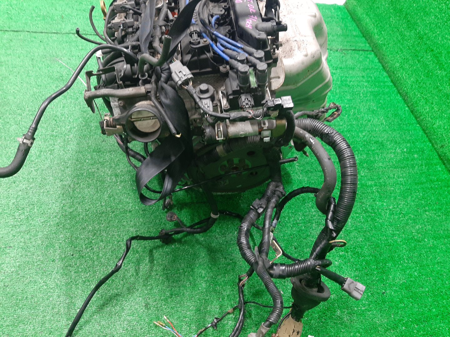 Двигатель MAZDA MPV LW3W L3-DE BLACK 5 ракурс