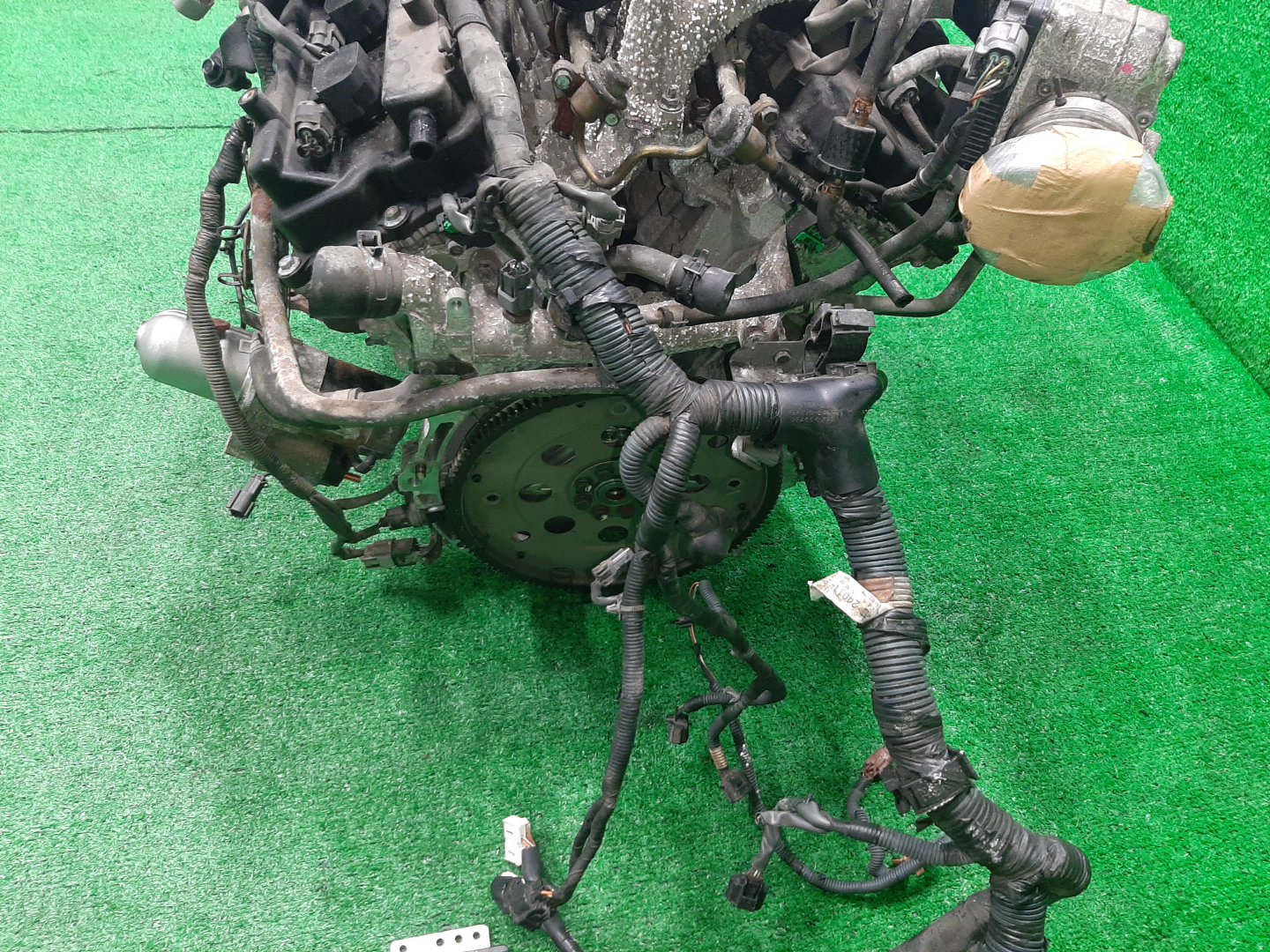 Двигатель NISSAN TEANA J31 VQ23DE 014375A 5 ракурс Двигатель NISSAN TEANA J31 VQ23DE 014375A 5 ракурс