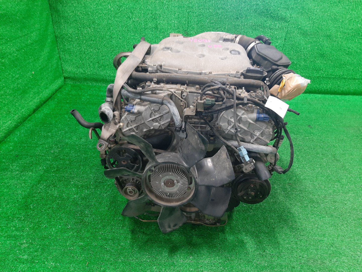 Двигатель NISSAN SKYLINE, STAGEA V35, M35 VQ25DD 274078A 2 ракурс