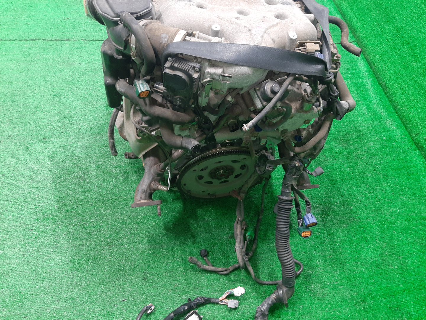 Двигатель NISSAN SKYLINE, STAGEA V35, M35 VQ25DD 272410A 5 ракурс
