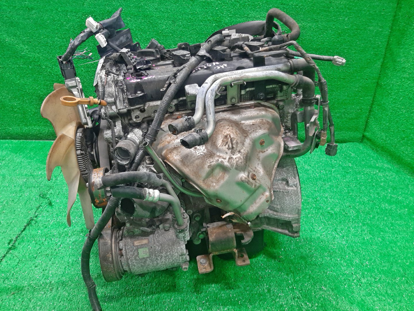 Двигатель NISSAN CARAVAN VRE25 QR20DE 901280Q 4 ракурс