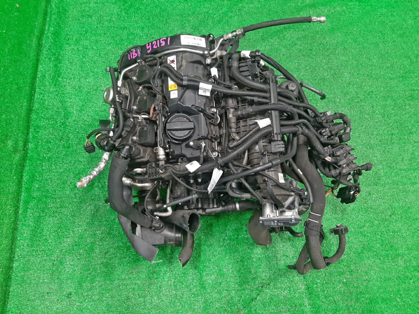 Двигатель BMW 1-Series F20 B38B15A F9291732 1 ракурс