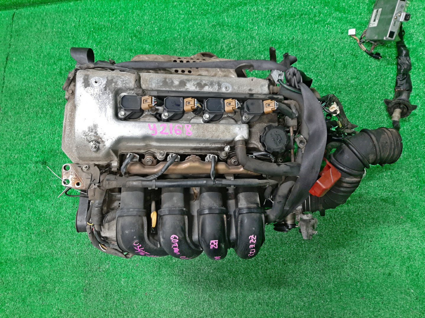 Двигатель TOYOTA COROLLA FIELDER ZZE122G 1ZZ-FE MEX 1 ракурс