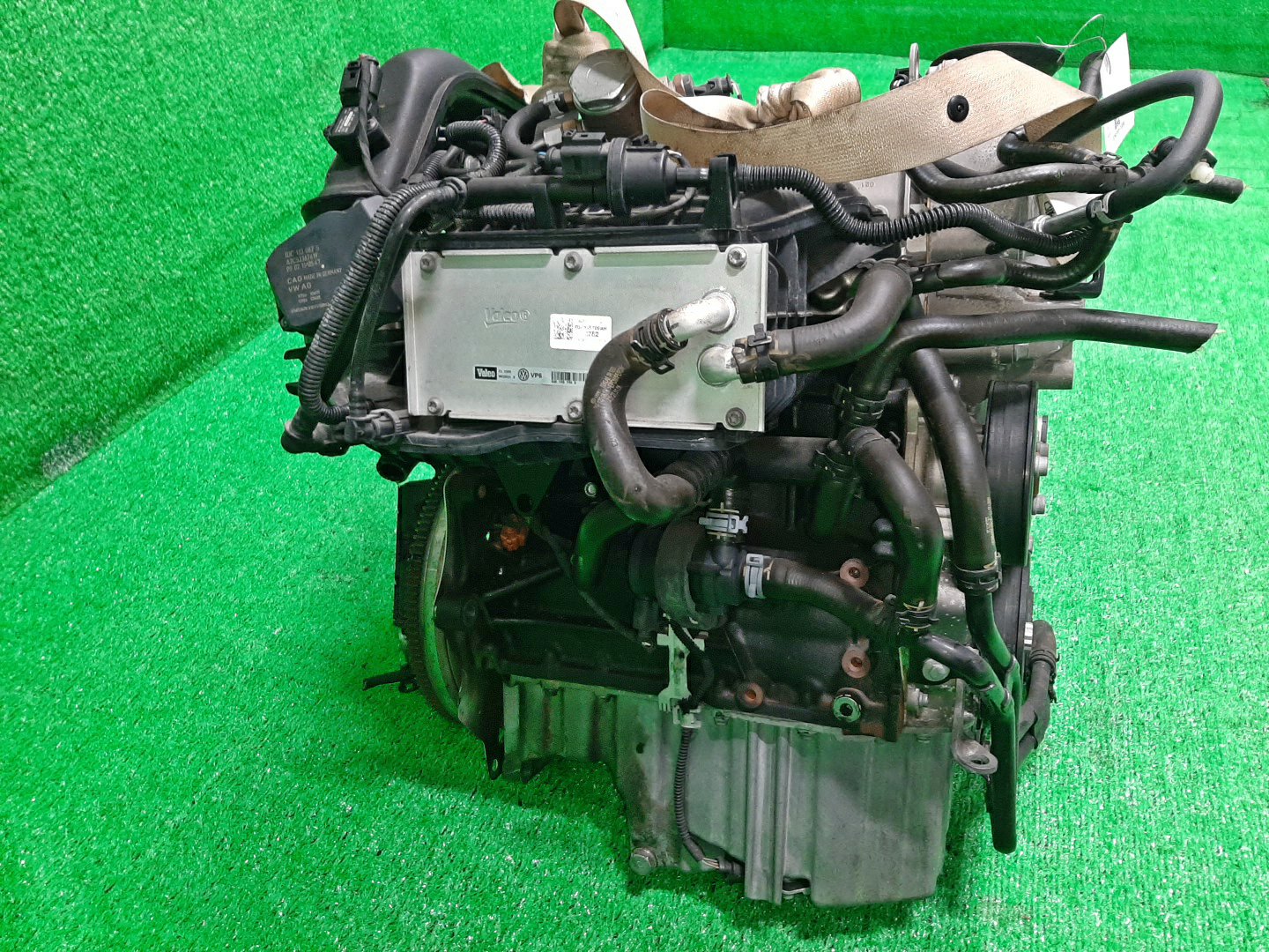 Двигатель AUDI GOLF, JETTA, GOLF PLUS, PASSAT, A1 1F, 5K1, MK6, MK5, 1K5, 1K1, A5, 1K2, 5M1, 3CCAX, 3C2, 3C, B6, 3C5, 362, 365, B7, 8X1 CAXA, CAX 744130 3 ракурс Двигатель AUDI GOLF, JETTA, GOLF PLUS, PASSAT, A1 1F, 5K1, MK6, MK5, 1K5, 1K1, A5, 1K2, 5M1, 3CCAX, 3C2, 3C, B6, 3C5, 362, 365, B7, 8X1 CAXA, CAX 744130 3 ракурс