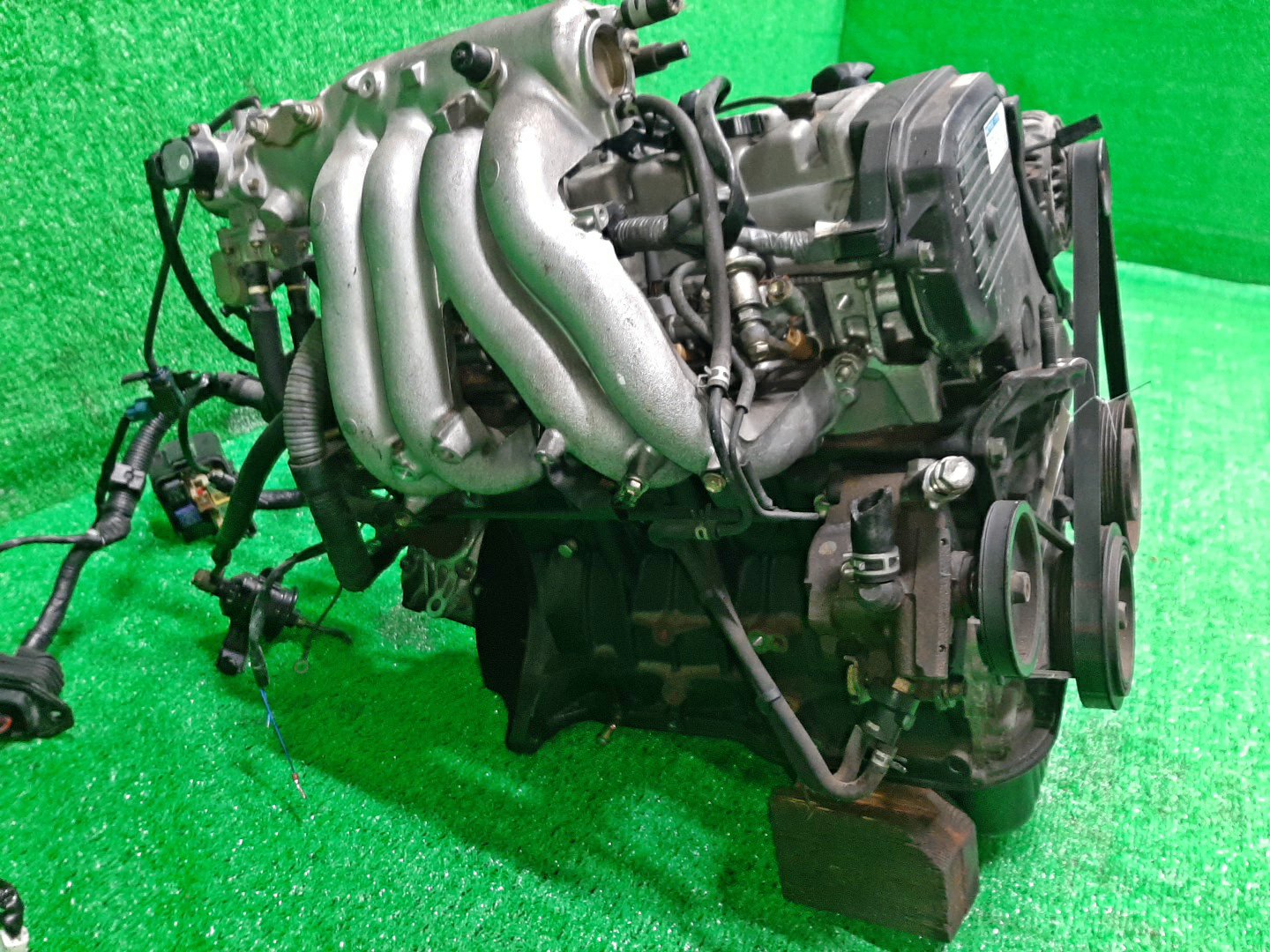 Двигатель TOYOTA CALDINA, CAMRY, CELICA, CORONA, CORONA EXIV, VISTA, CURREN, CARINA ED, CORONA PREMIO ST210G, ST191G, ST210, SV41, SV32, SV42, ST203, ST202, ST191, SV33, ST206, ST207 3S-FE KAT 3 ракурс