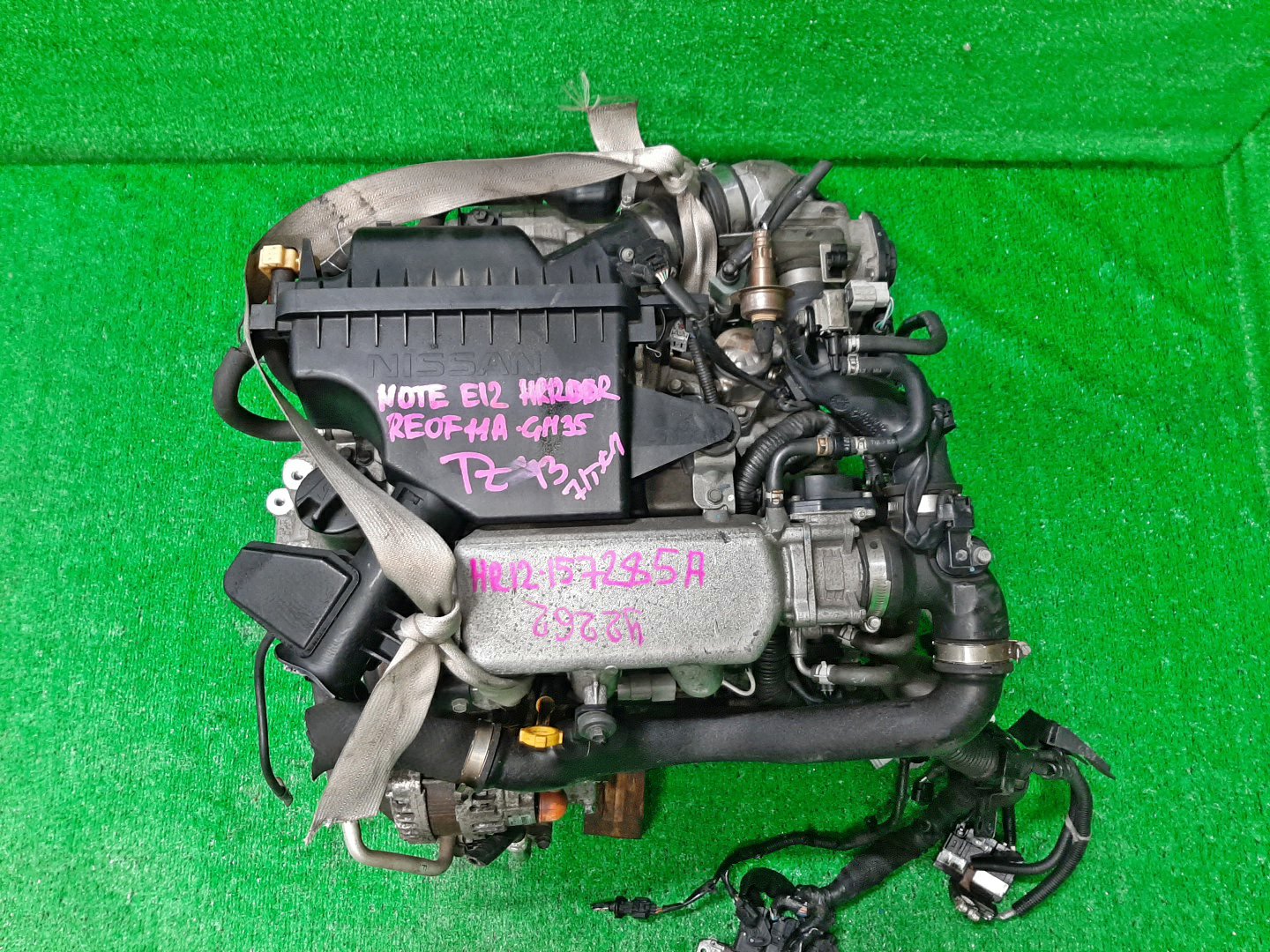 Двигатель NISSAN NOTE E12 HR12DDR 157285A 1 ракурс
