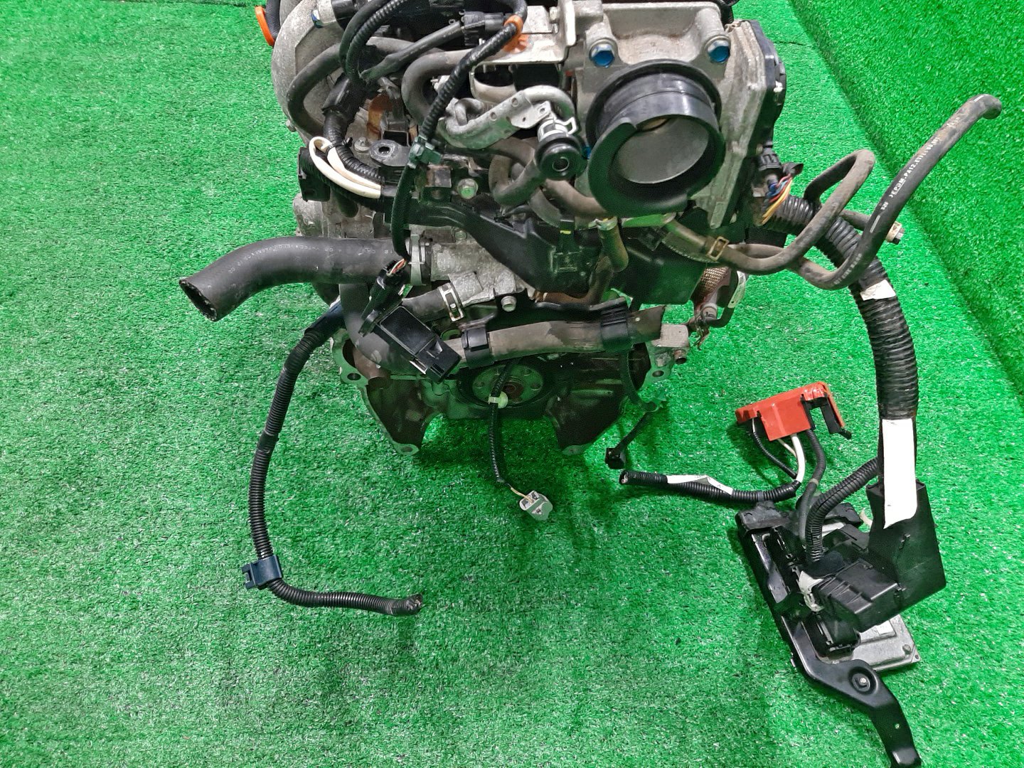 Двигатель HONDA FIT GE6 L13A 1MOD 5 ракурс