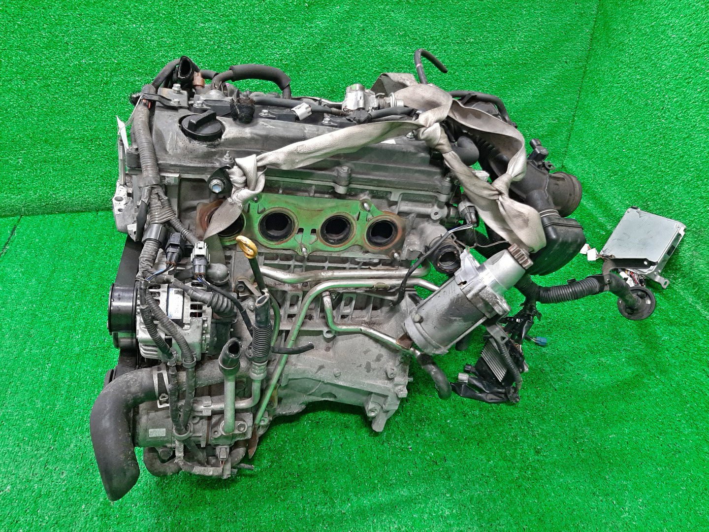 Двигатель TOYOTA AVENSIS AZT251 2AZ-FSE 2530226 4 ракурс