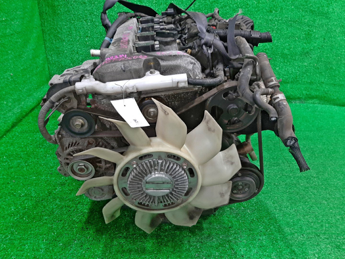 Двигатель MAZDA DELICA, BONGO, VANETTE SKP2TM, SKP2VM, SLP2T, SKP2V, SKP2T, SLP2V, SKP2VN, SKP2TN L8 10328516 2 ракурс