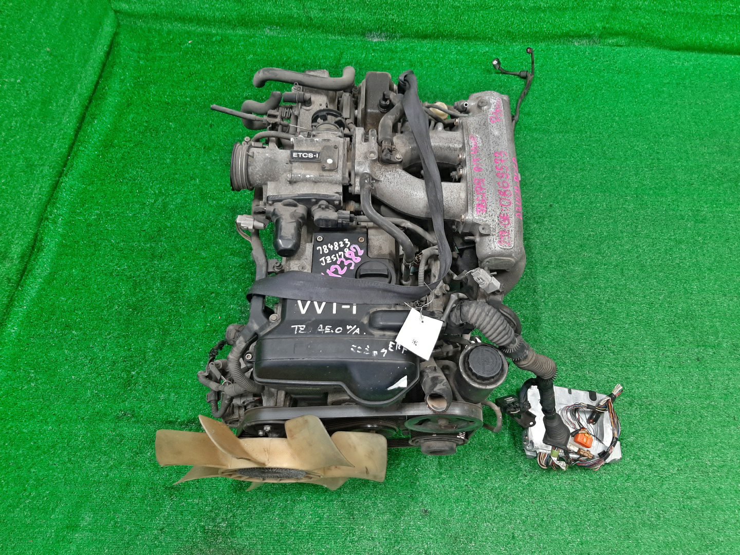 Двигатель TOYOTA CROWN JZS179 2JZ-GE VVTI 1 ракурс