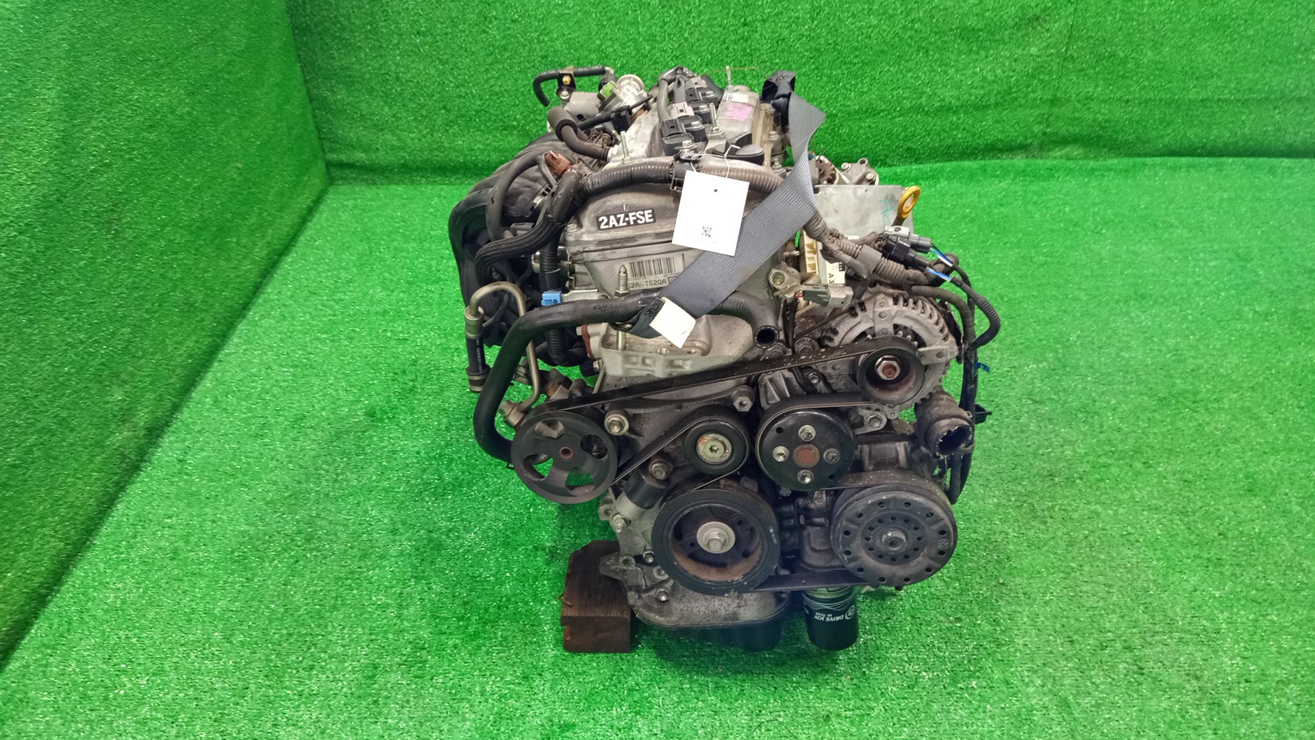 Двигатель TOYOTA AVENSIS AZT251 2AZ-FSE 2595624 2 ракурс