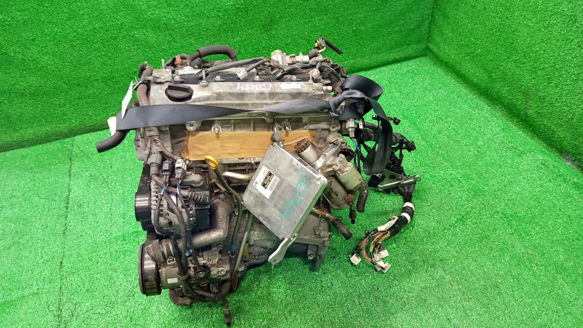 Двигатель TOYOTA AVENSIS AZT251 2AZ-FSE 2595624 4 ракурс
