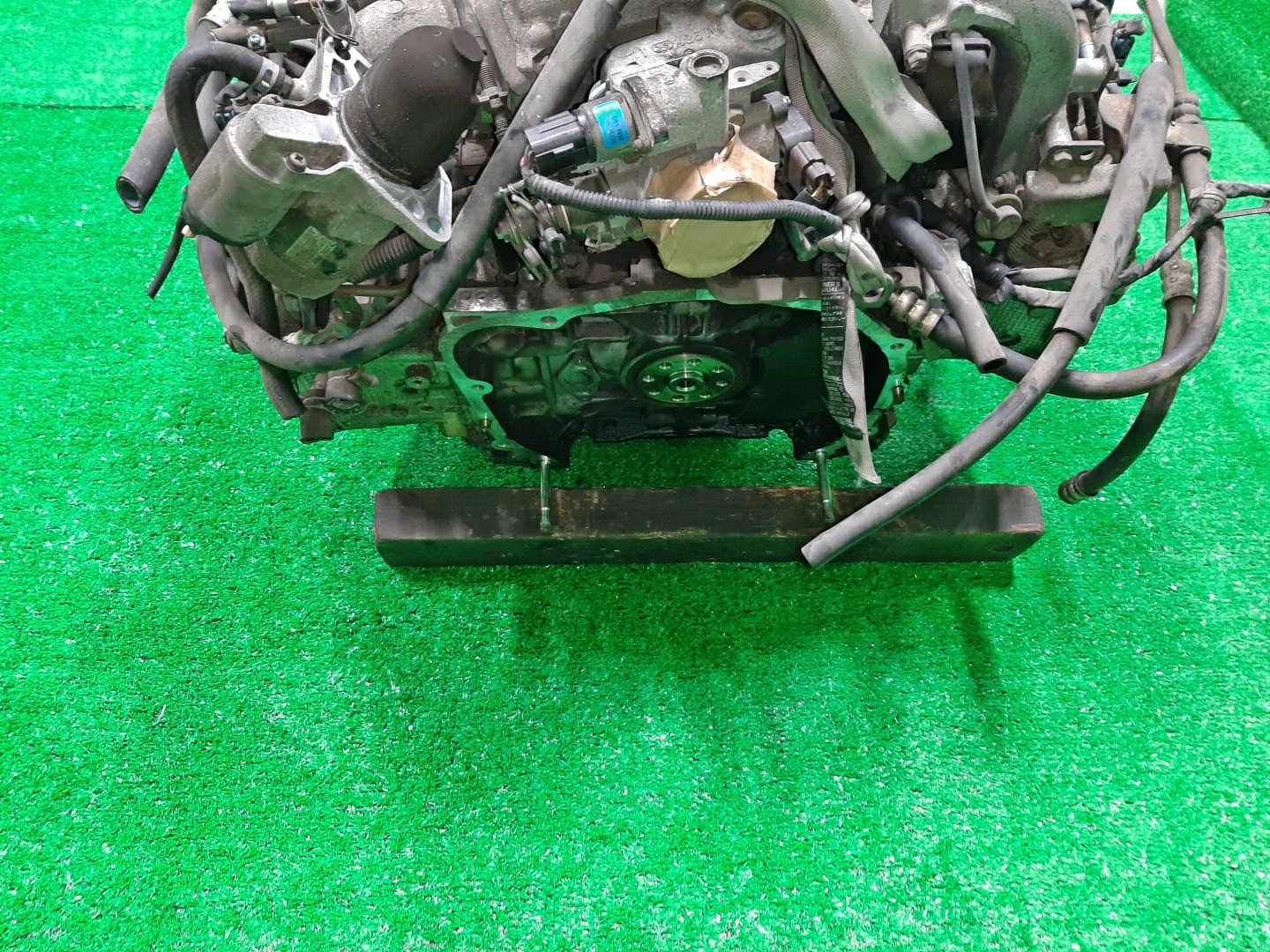 Двигатель SUBARU IMPREZA GF8 EJ204 EJ204DW1KE 5 ракурс