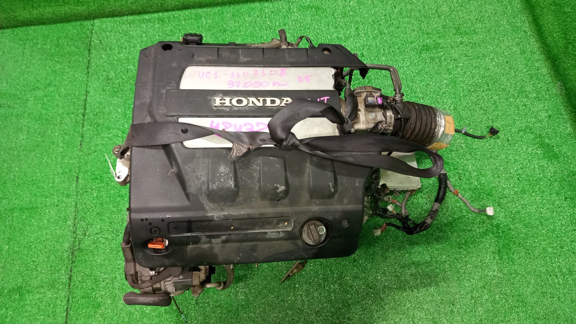 Двигатель HONDA INSPIRE UC1 J30A 6102121 1 ракурс