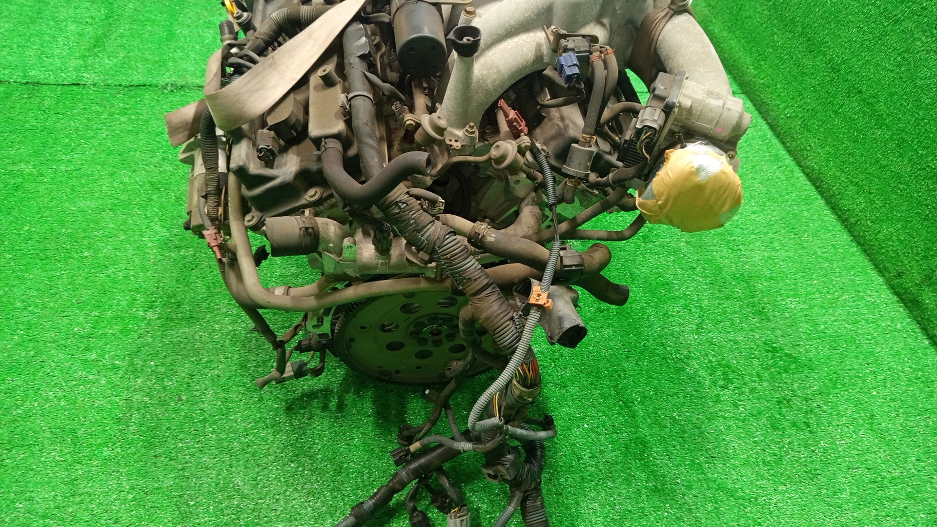 Двигатель NISSAN TEANA J31 VQ23DE 1MOD 5 ракурс Двигатель NISSAN TEANA J31 VQ23DE 1MOD 5 ракурс