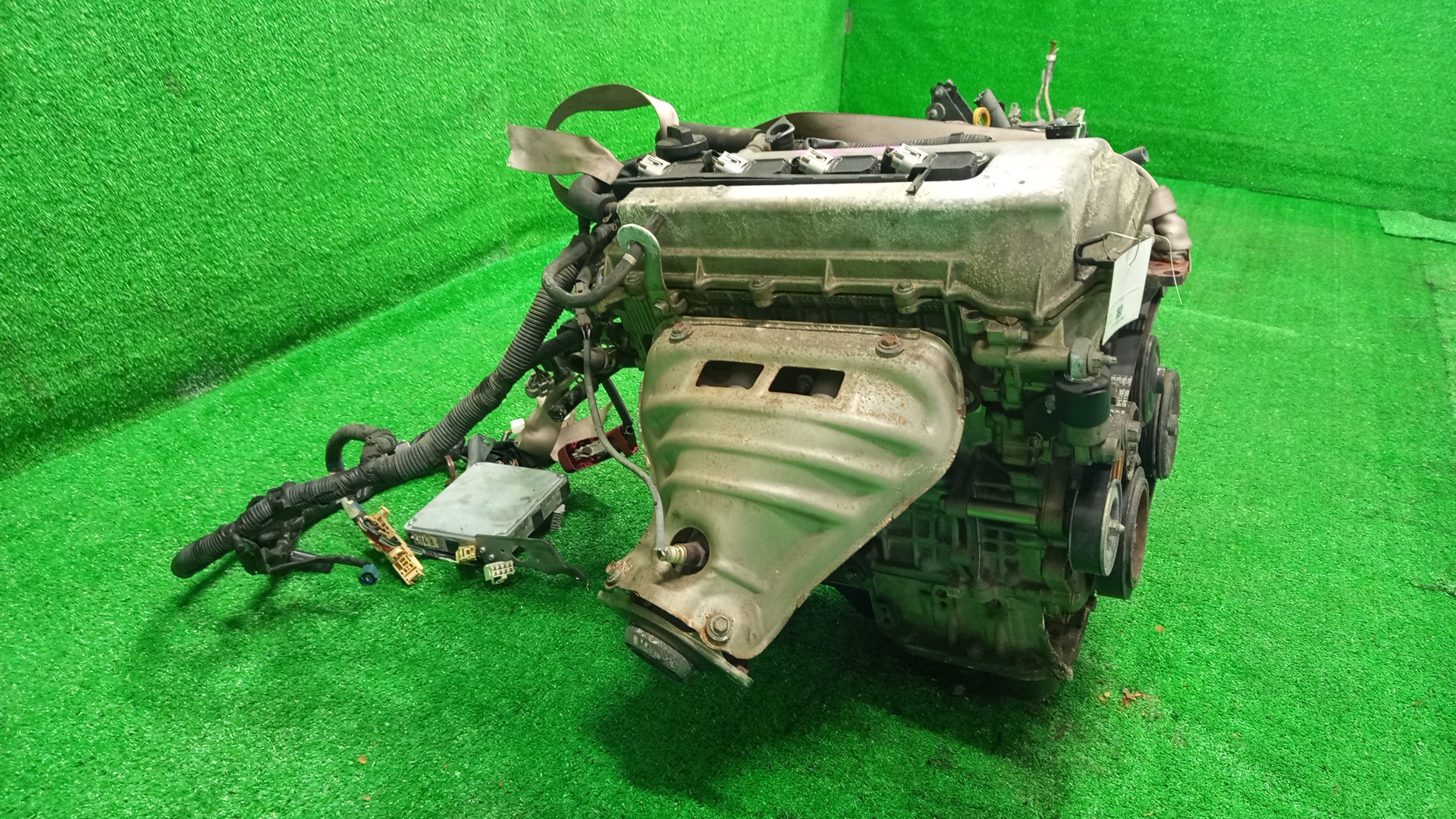 Двигатель TOYOTA CALDINA, CELICA, COROLLA, PREMIO, COROLLA SPACIO, ISIS, WISH, ALLION, COROLLA FIELDER, ALLEX, COROLLA RUNX, WILL VS, FIELDER ZGE20W, ZZT240, ZZT241W, ZZT230, ZZE122, ZNM10, ZNM10W, ZNM10G, ZNE10, ZNE10G, ZZE127 1ZZ-FE MEX 3 ракурс