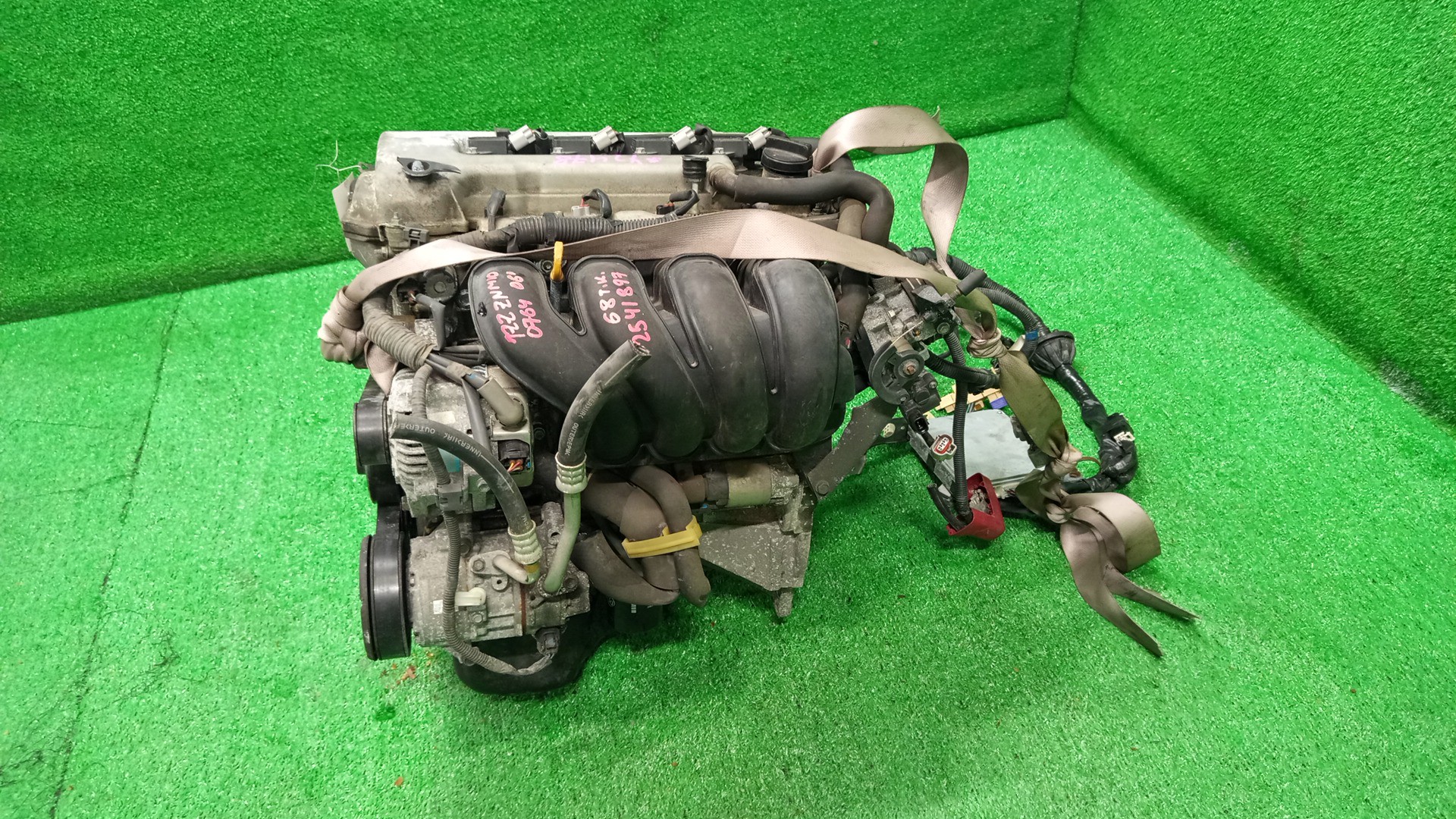 Двигатель TOYOTA CALDINA, CELICA, COROLLA, PREMIO, COROLLA SPACIO, ISIS, WISH, ALLION, COROLLA FIELDER, ALLEX, COROLLA RUNX, WILL VS, FIELDER ZGE20W, ZZT240, ZZT241W, ZZT230, ZZE122, ZNM10, ZNM10W, ZNM10G, ZNE10, ZNE10G, ZZE127 1ZZ-FE MEX 4 ракурс