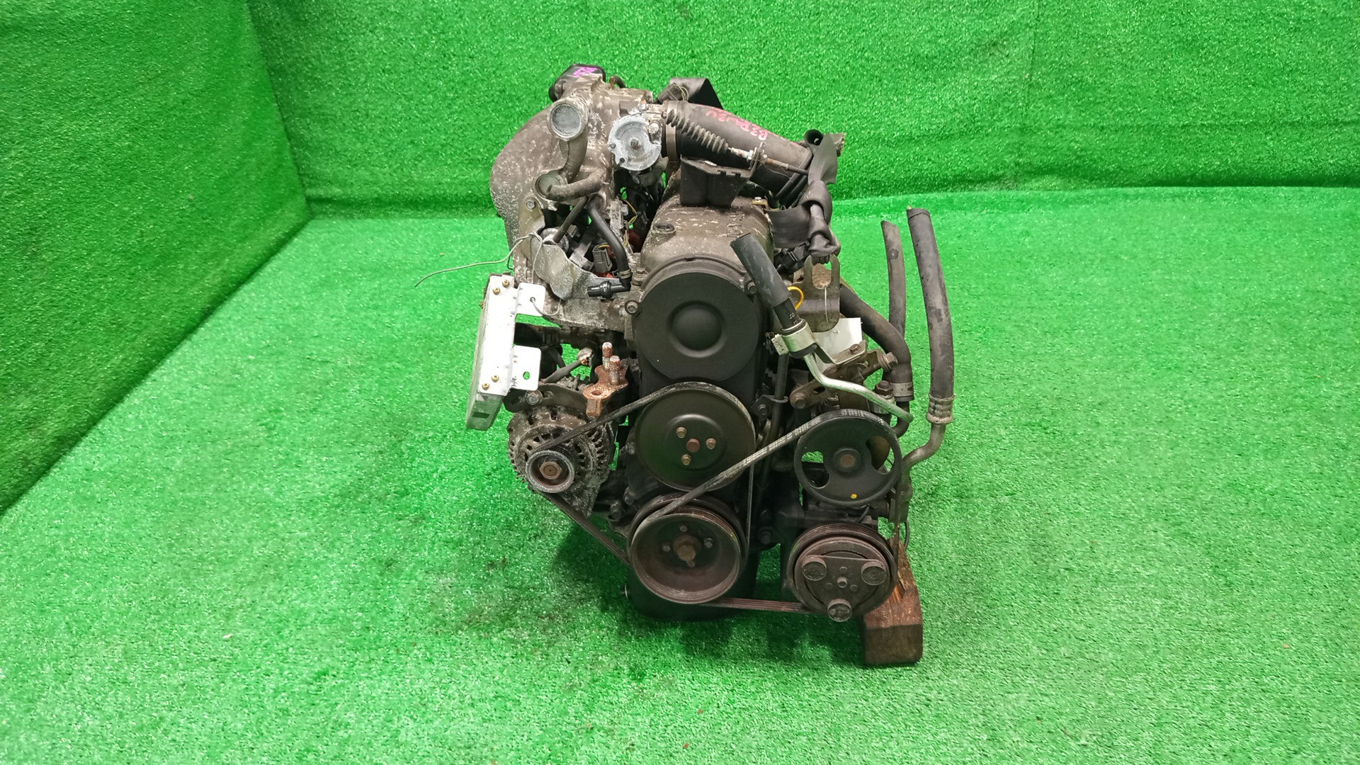 Двигатель MAZDA DEMIO DW3W B3E, B3ME, B3 1MOD 2 ракурс