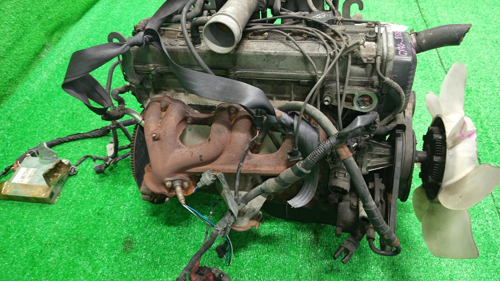 Двигатель TOYOTA CHASER, CRESTA, MARK II GX90 1G-FE TPAM 4 ракурс