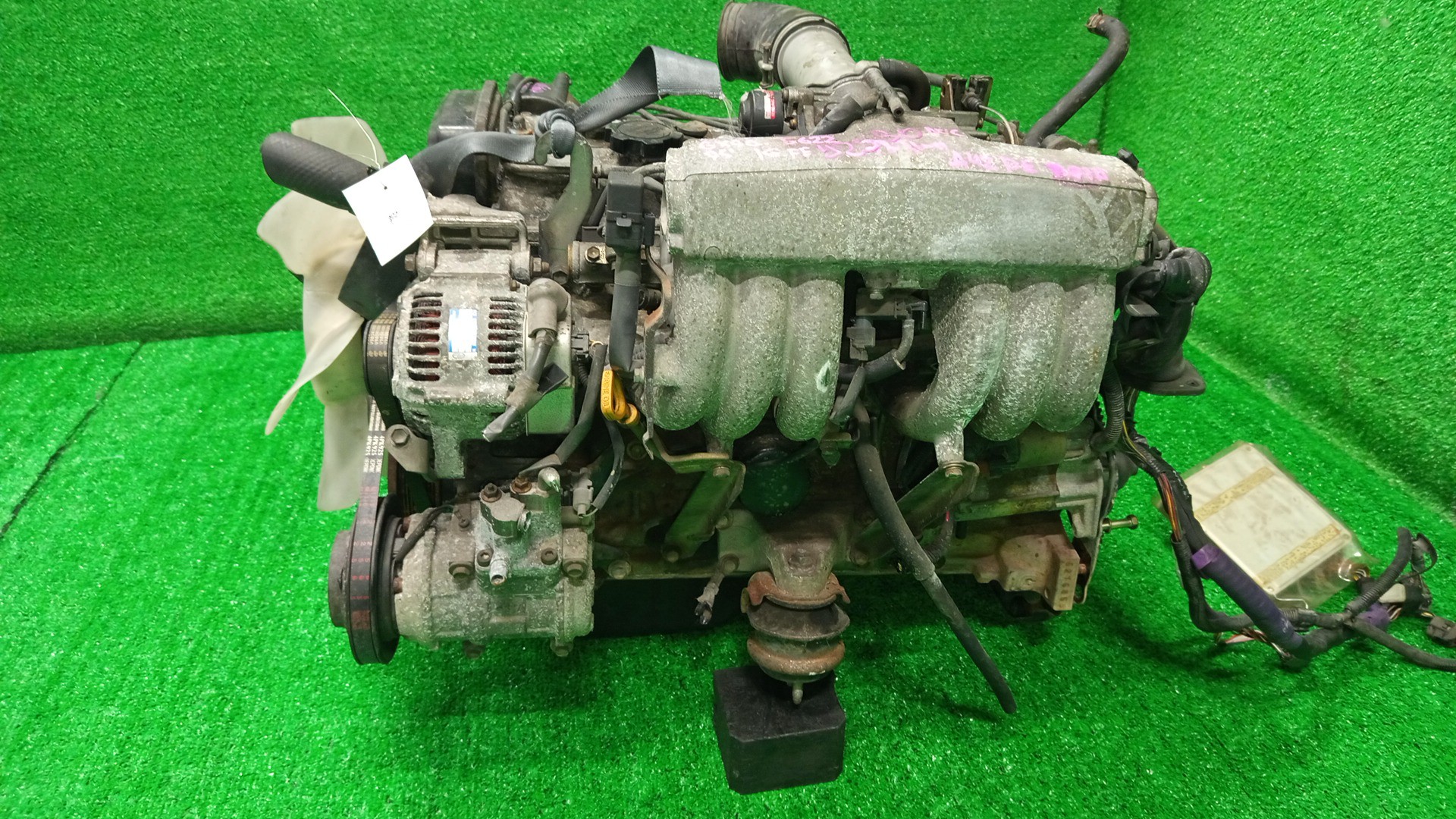 Двигатель TOYOTA CHASER, CRESTA, MARK II GX90 1G-FE TPAM 3 ракурс