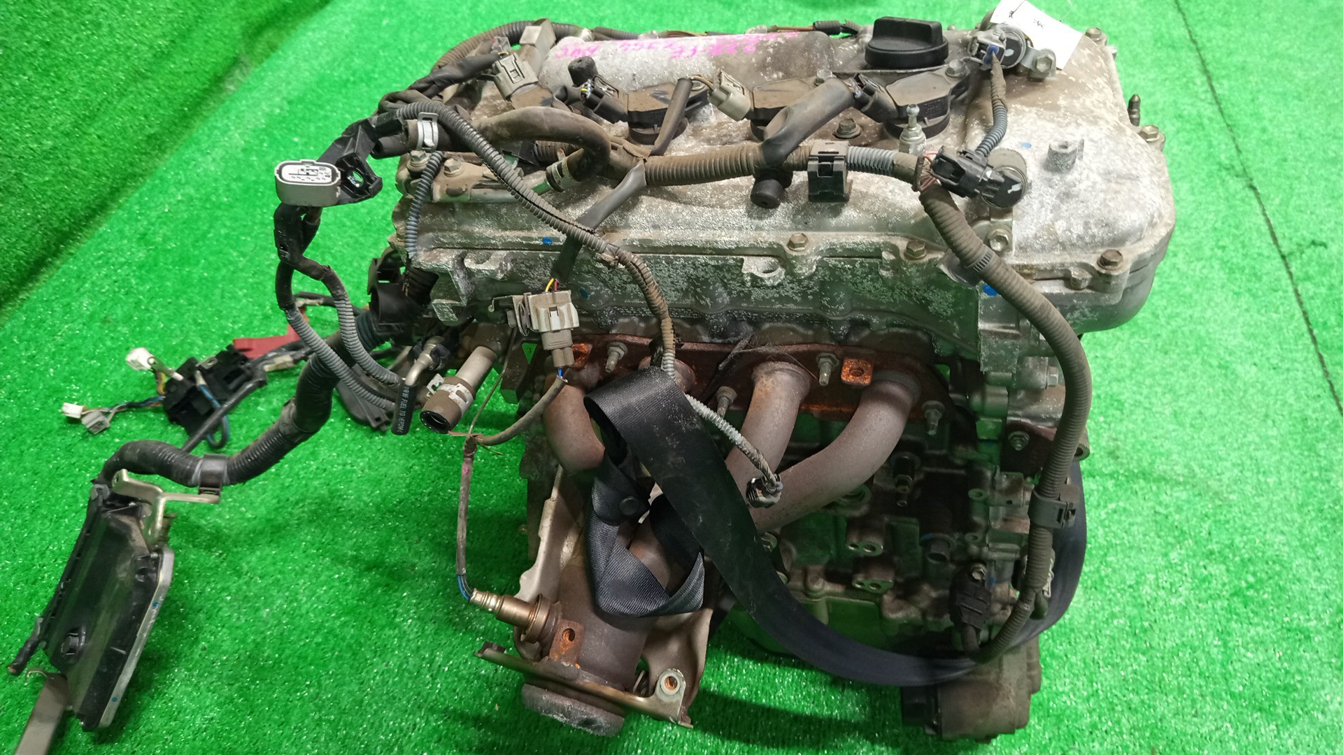 Двигатель TOYOTA IST, PREMIO, ALLION, COROLLA FIELDER, AURIS, COROLLA RUMION, COROLLA  AXIO ZSP110, ZRT265, ZRT260, ZRE144G, ZRE142G, ZRE154N, ZRE152H, ZRE152, ZRE152N, ZRE142, ZRE144 2ZR-FE 0413037 4 ракурс