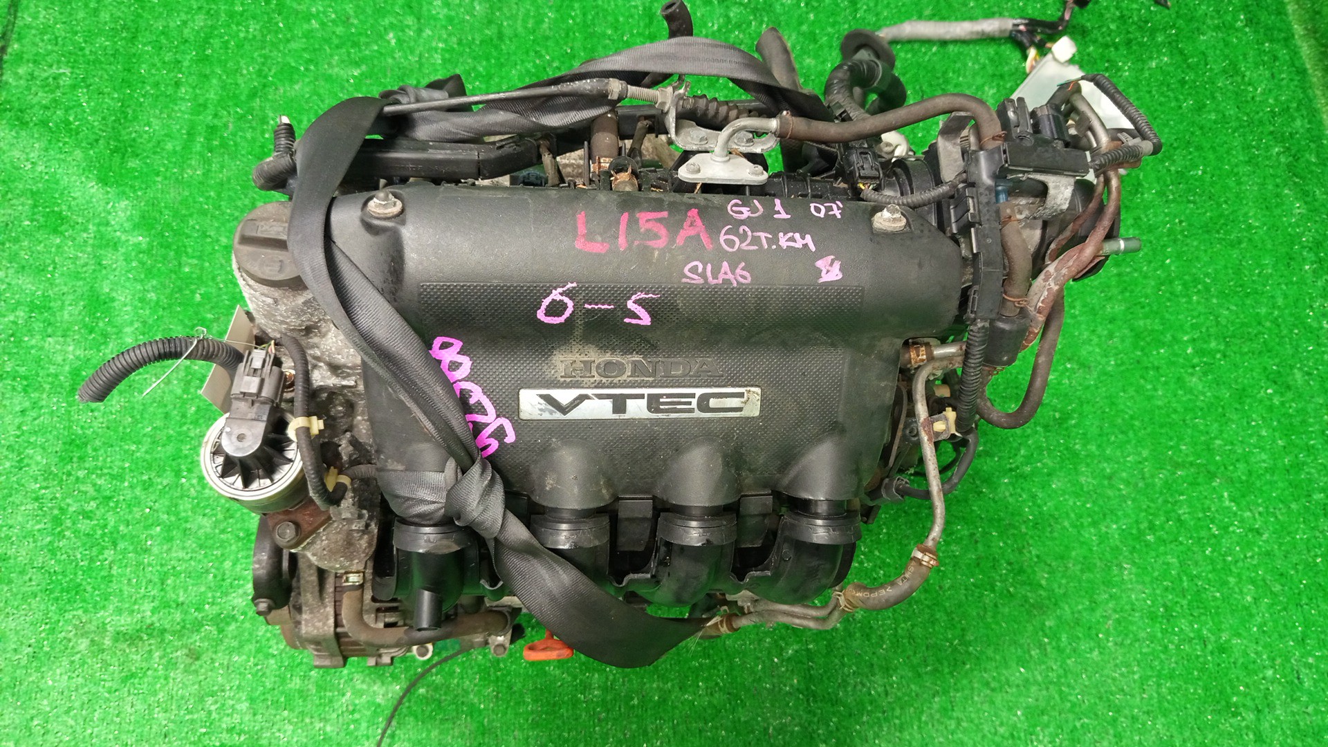 Двигатель HONDA AIRWAVE GJ1, GJ2 L15A VTEC 1 ракурс Двигатель HONDA AIRWAVE GJ1, GJ2 L15A VTEC 1 ракурс