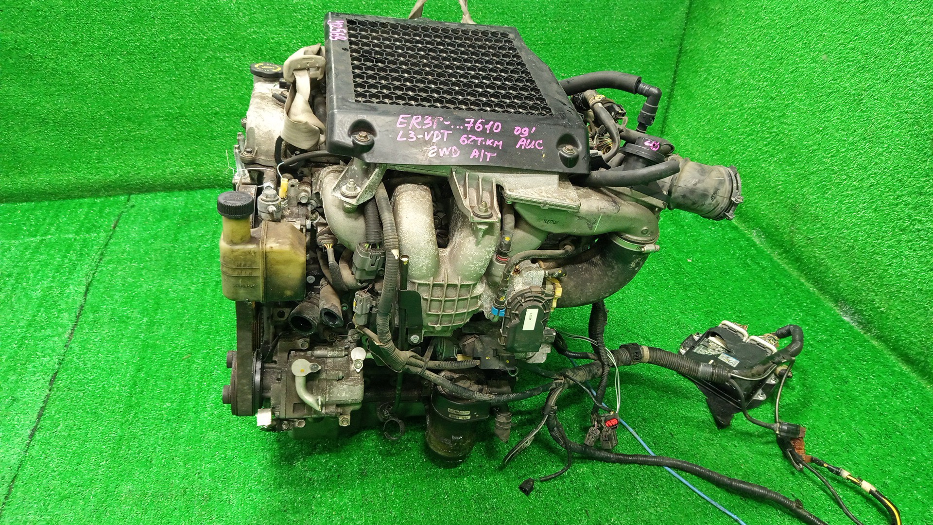 Двигатель MAZDA CX-7 ER3P L3-VDT 2WD 3 ракурс Двигатель MAZDA CX-7 ER3P L3-VDT 2WD 3 ракурс