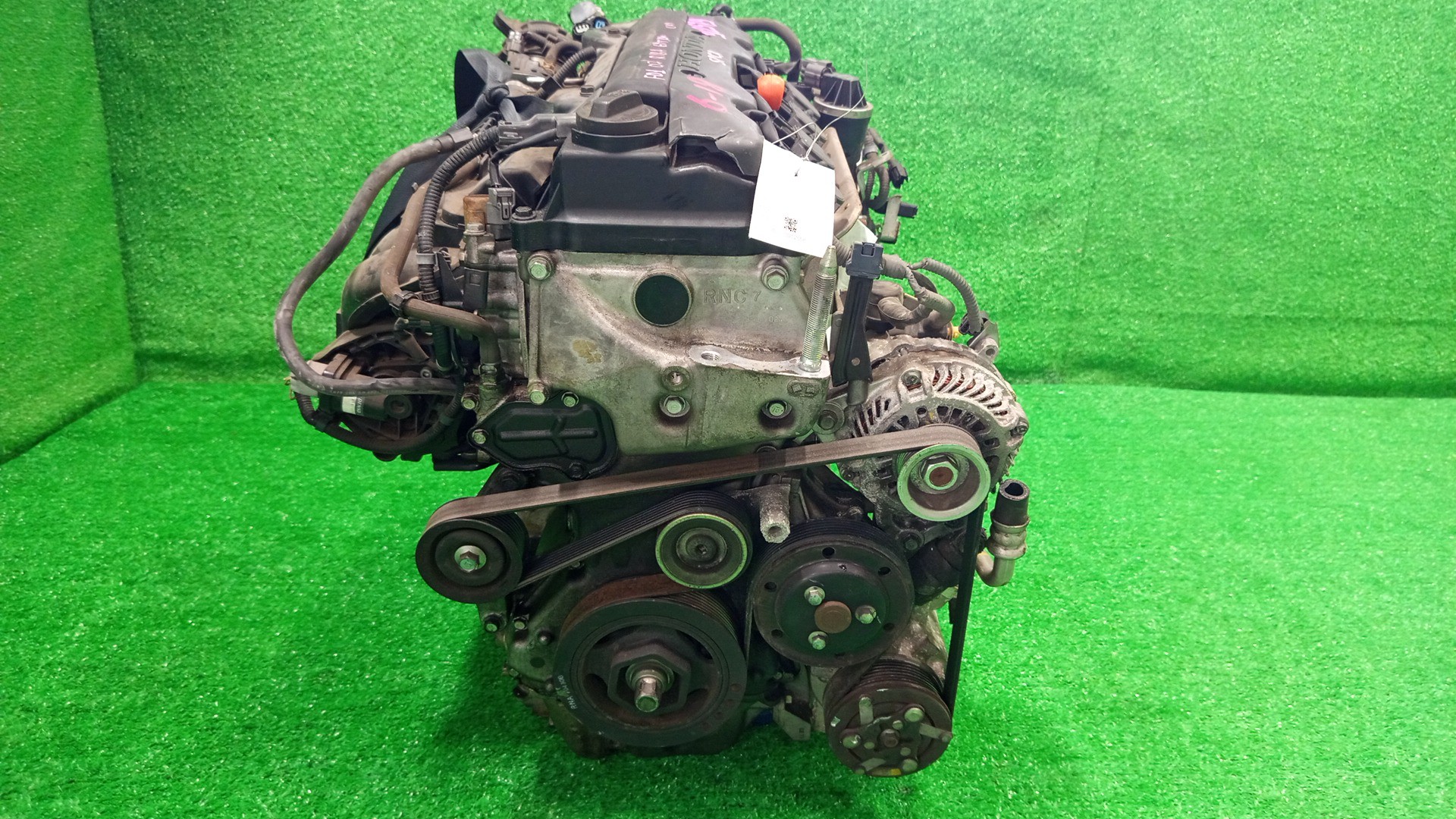 Двигатель HONDA CIVIC FD1 R18A 1033361 2 ракурс Двигатель HONDA CIVIC FD1 R18A 1033361 2 ракурс