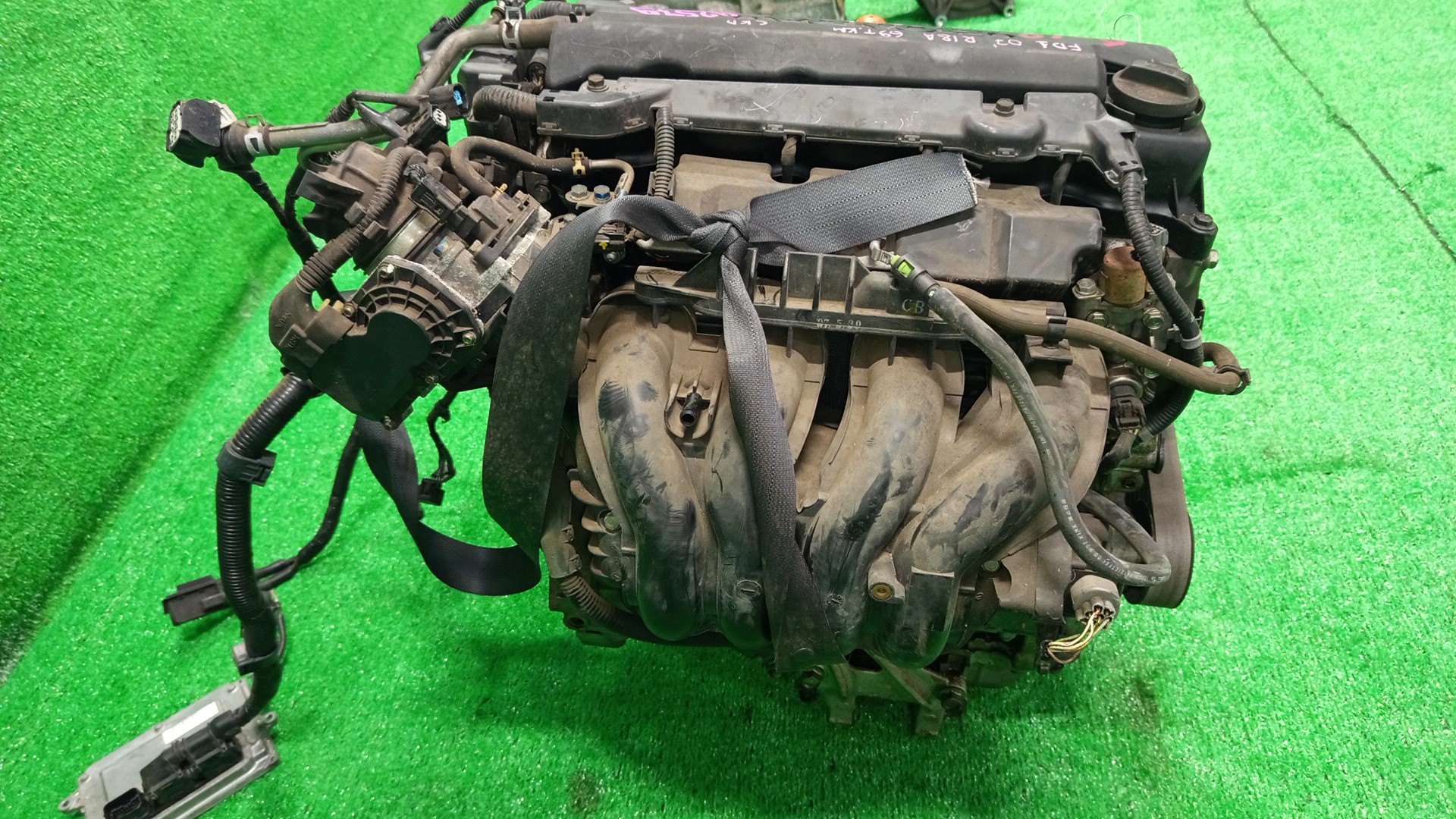 Двигатель HONDA CIVIC FD1 R18A 1033361 4 ракурс Двигатель HONDA CIVIC FD1 R18A 1033361 4 ракурс
