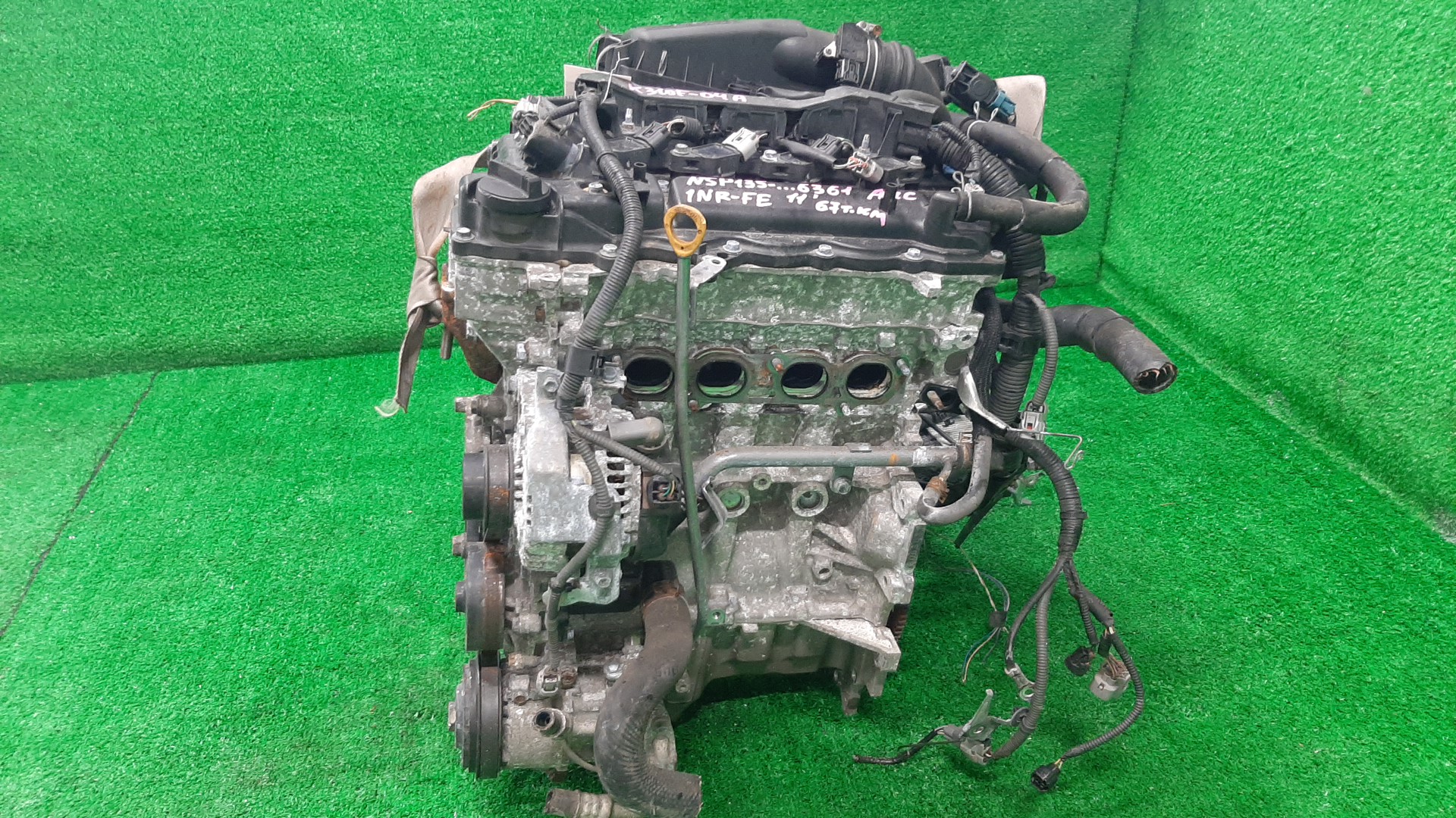 Двигатель TOYOTA VITZ NSP135 1NR-FE 8063031 3 ракурс
