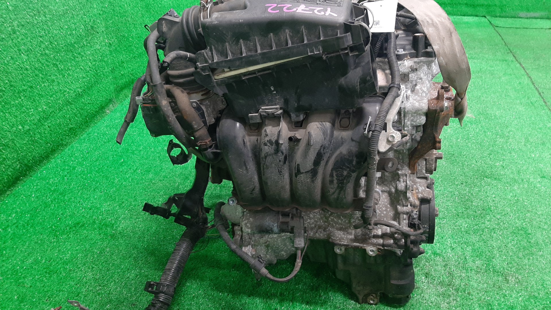 Двигатель TOYOTA VITZ NSP135 1NR-FE 8063031 4 ракурс