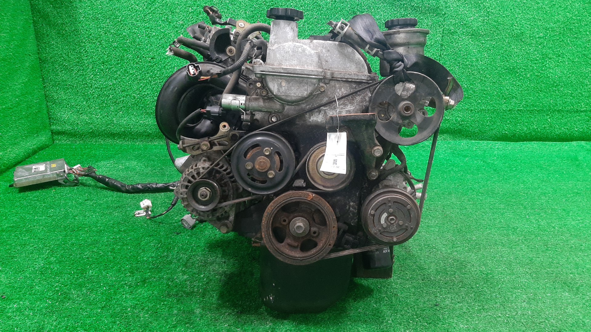 Двигатель TOYOTA PLATZ, VITZ SCP11, SCP10 1SZ-FE 0948655 2 ракурс