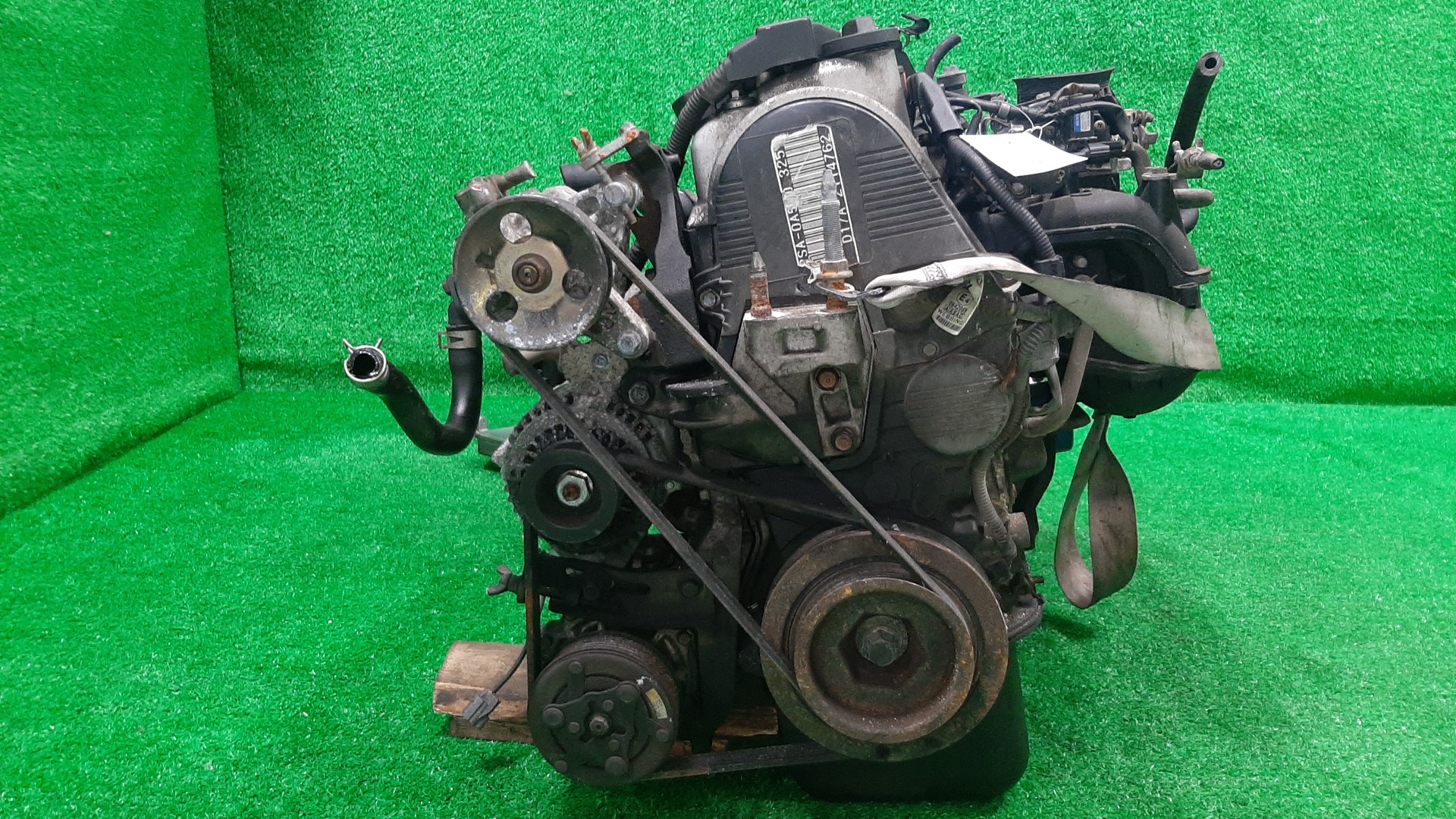 Двигатель HONDA CIVIC, STREAM, EDIX, CIVIC FERIO EU3, ES3, EU4, ET2, EN2, RN2, RN1, BE1, BE2 D17A 2114762 2 ракурс