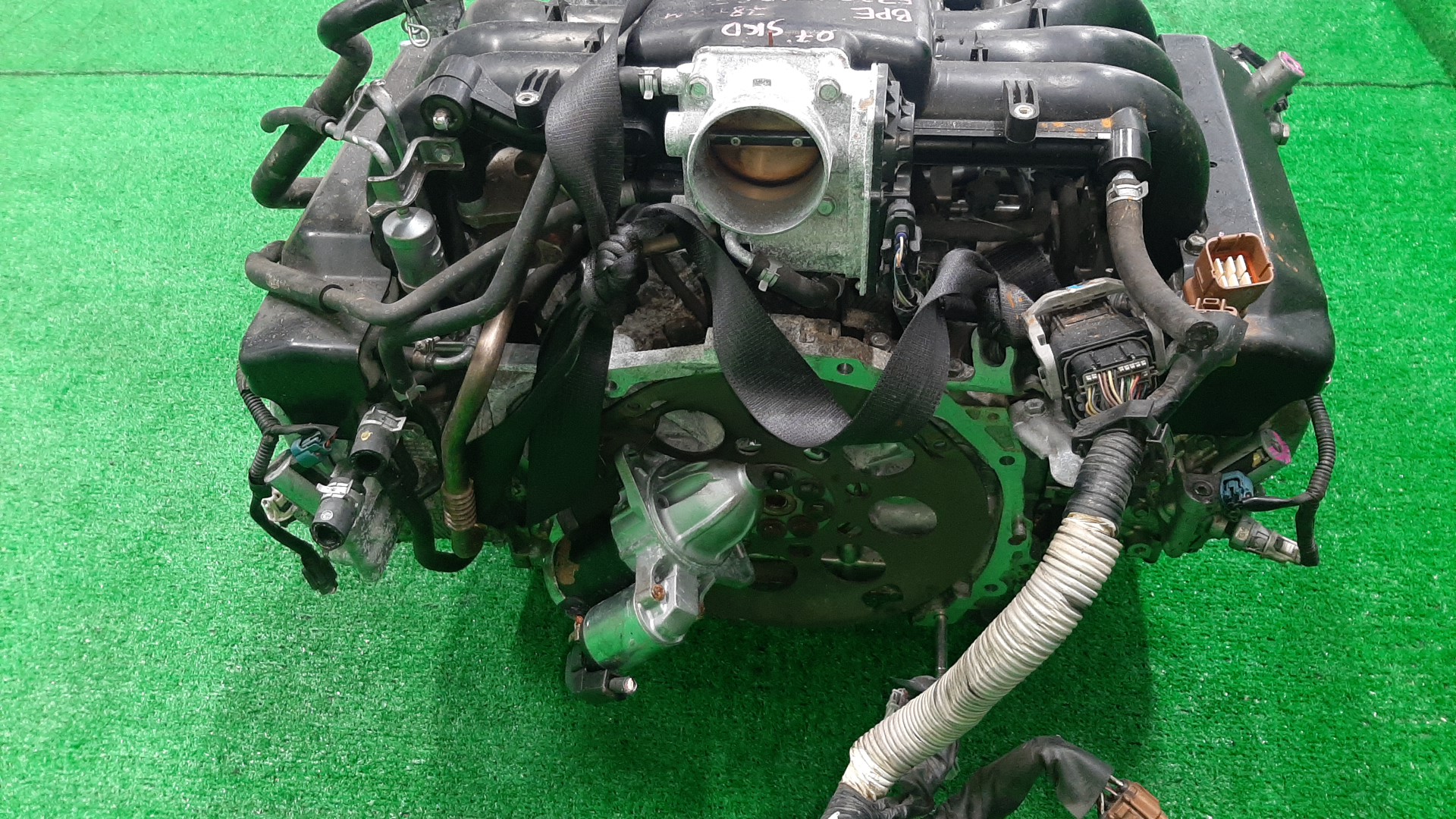 Двигатель SUBARU LEGACY, OUTBACK BPE, BLE EZ30DE EZ30DJCDGE 5 ракурс Двигатель SUBARU LEGACY, OUTBACK BPE, BLE EZ30DE EZ30DJCDGE 5 ракурс