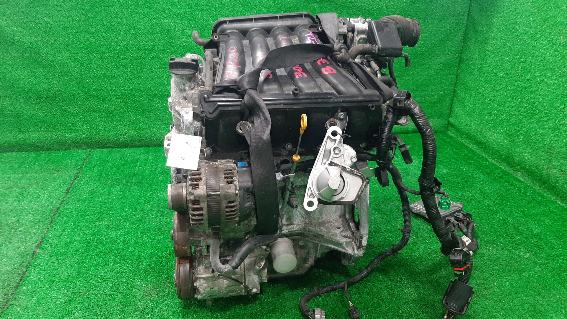 Двигатель NISSAN LAFESTA B30 MR20DE 418069A 3 ракурс